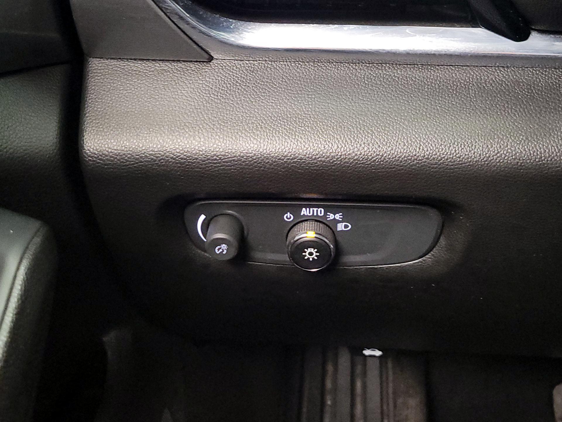 Thumbnail: 2023 Chevrolet Traverse - 13