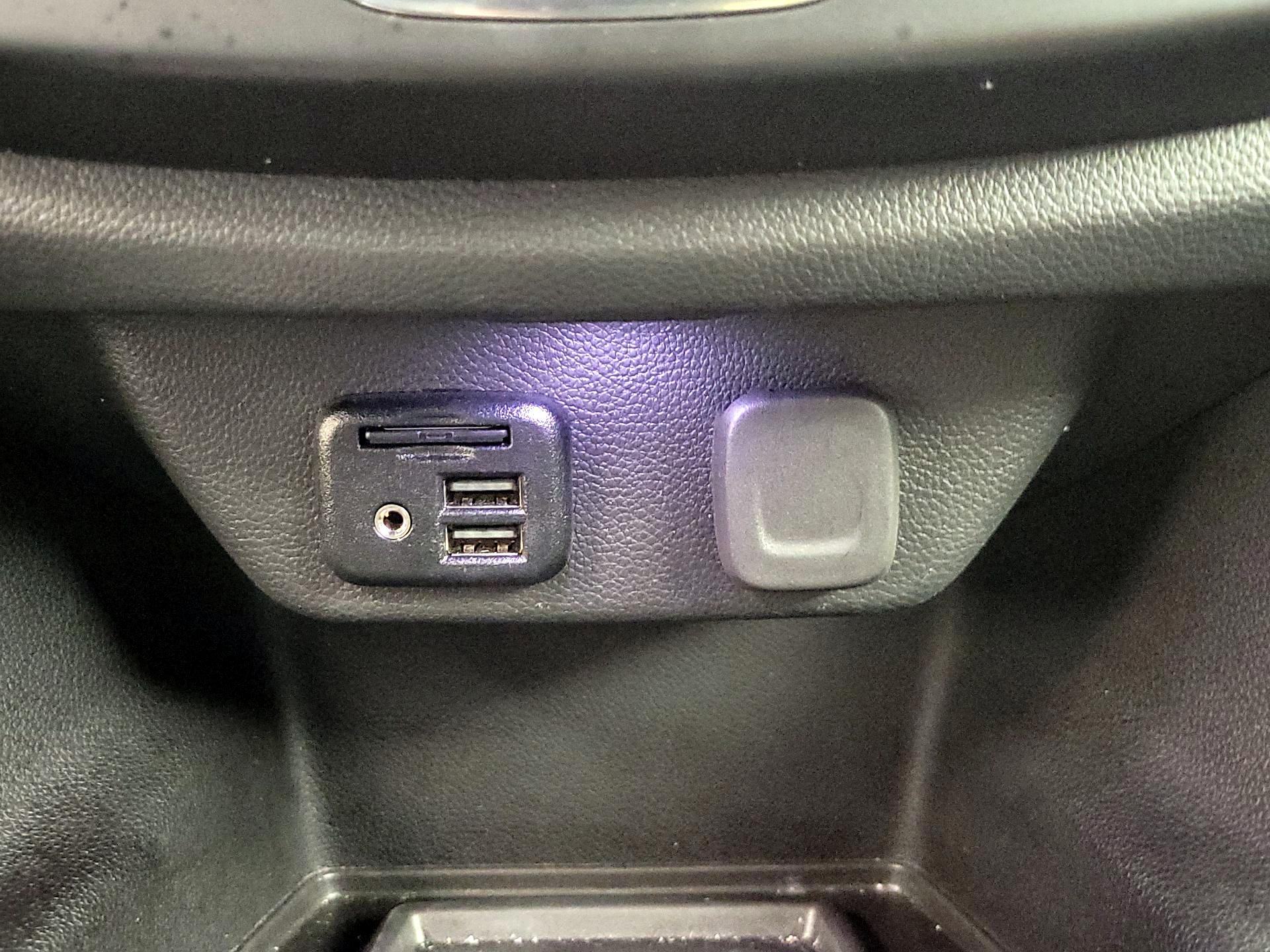 Thumbnail: 2023 Chevrolet Traverse - 19