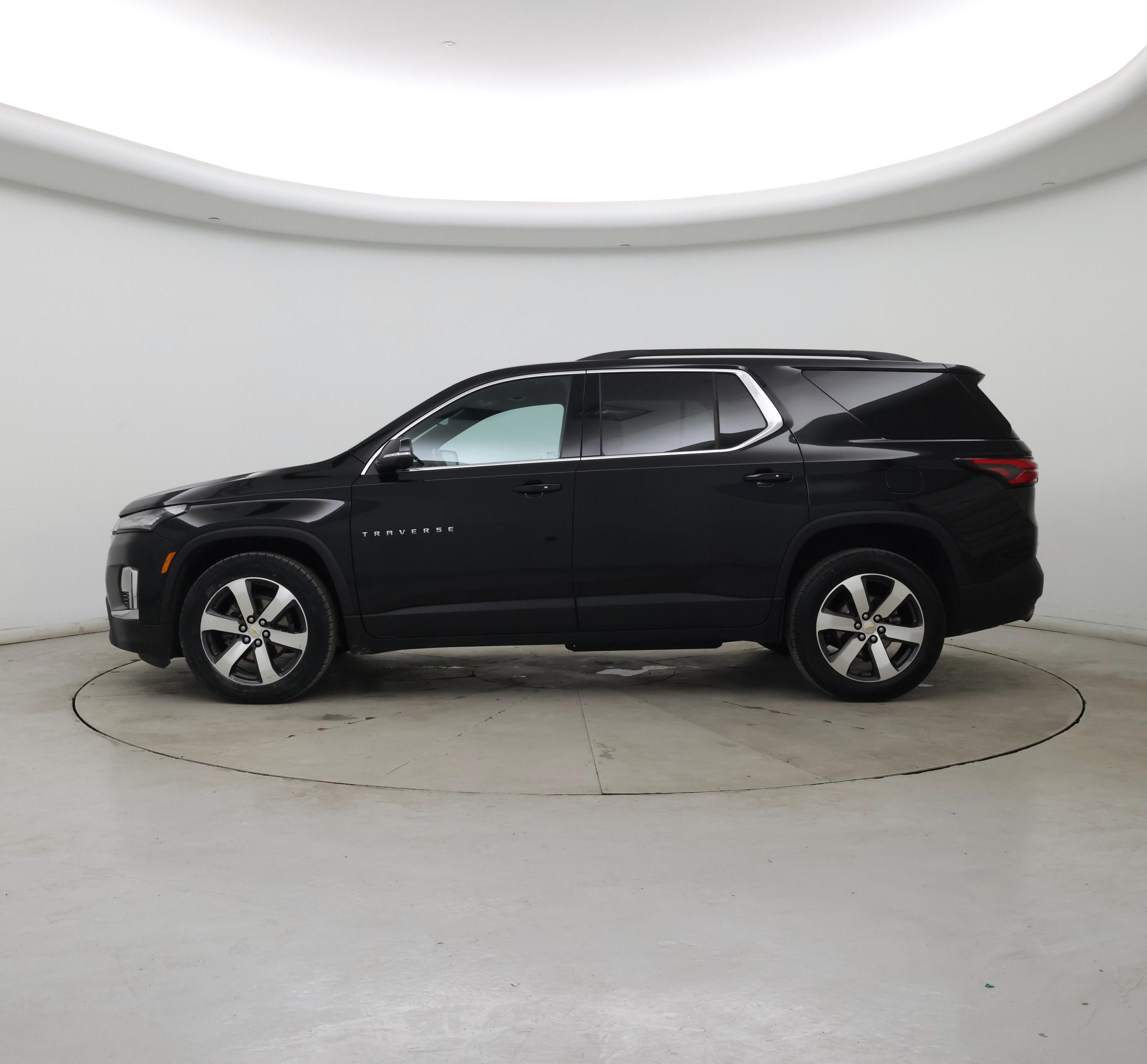 Thumbnail: 2023 Chevrolet Traverse - 3