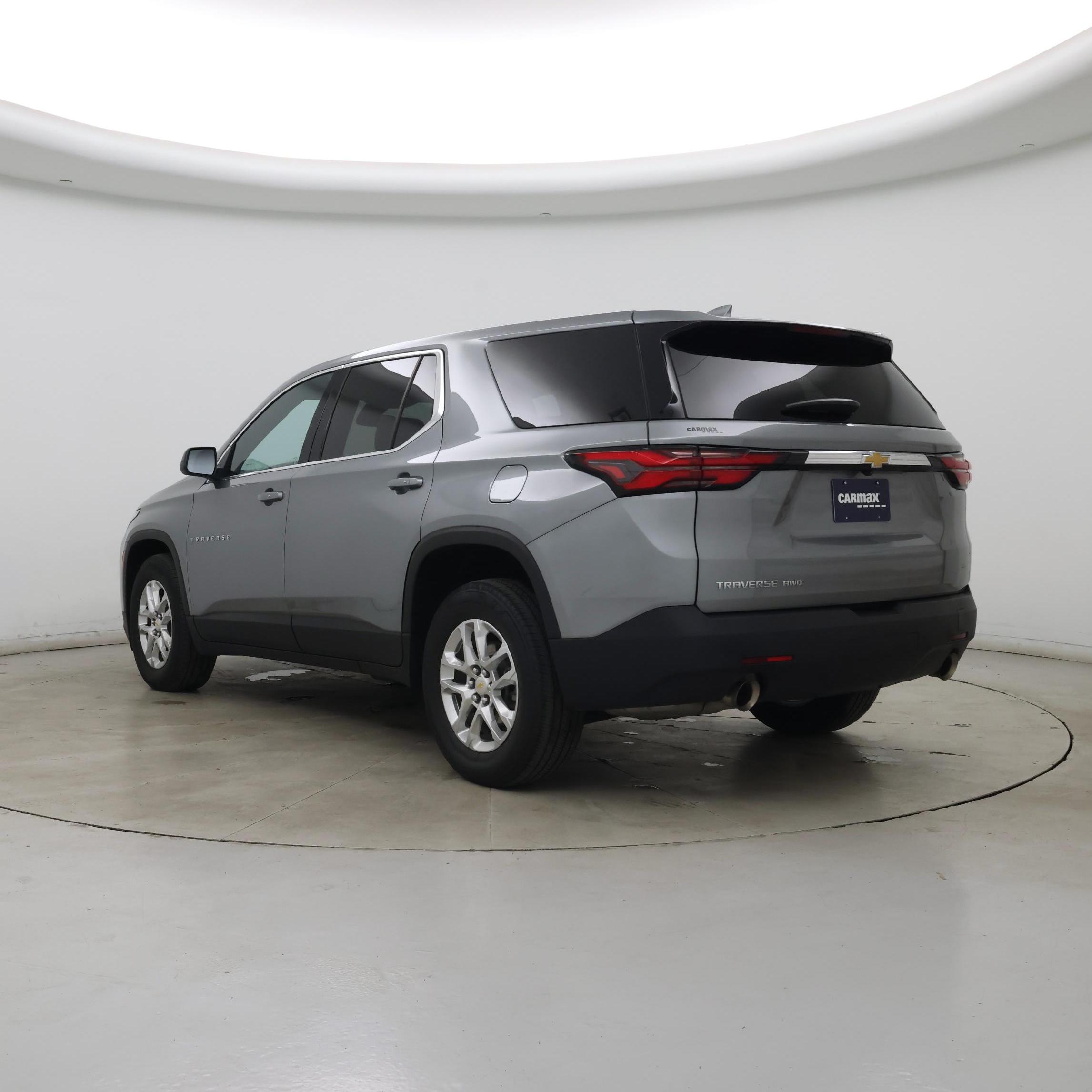 Thumbnail: 2023 Chevrolet Traverse - 2