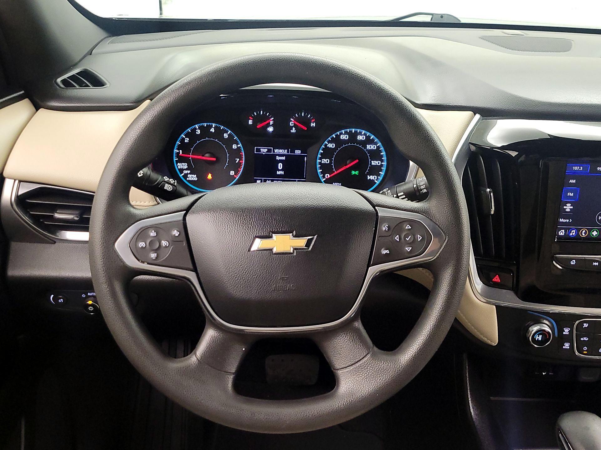 Thumbnail: 2023 Chevrolet Traverse - 10