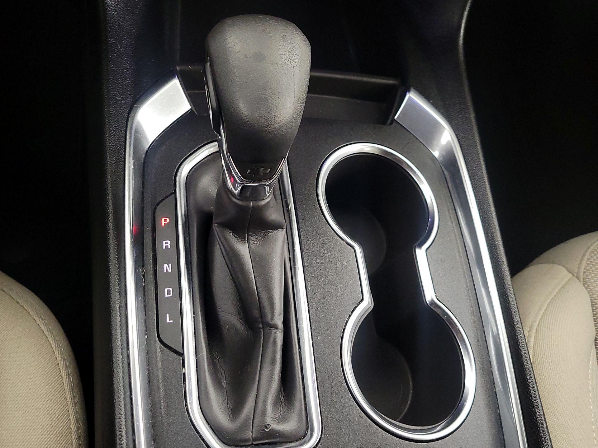 Thumbnail: 2023 Chevrolet Traverse - 17