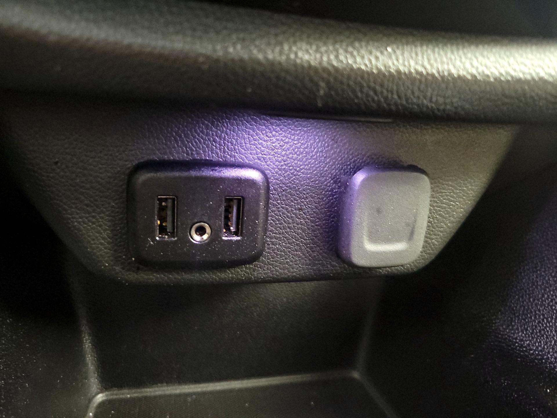 Thumbnail: 2023 Chevrolet Traverse - 18