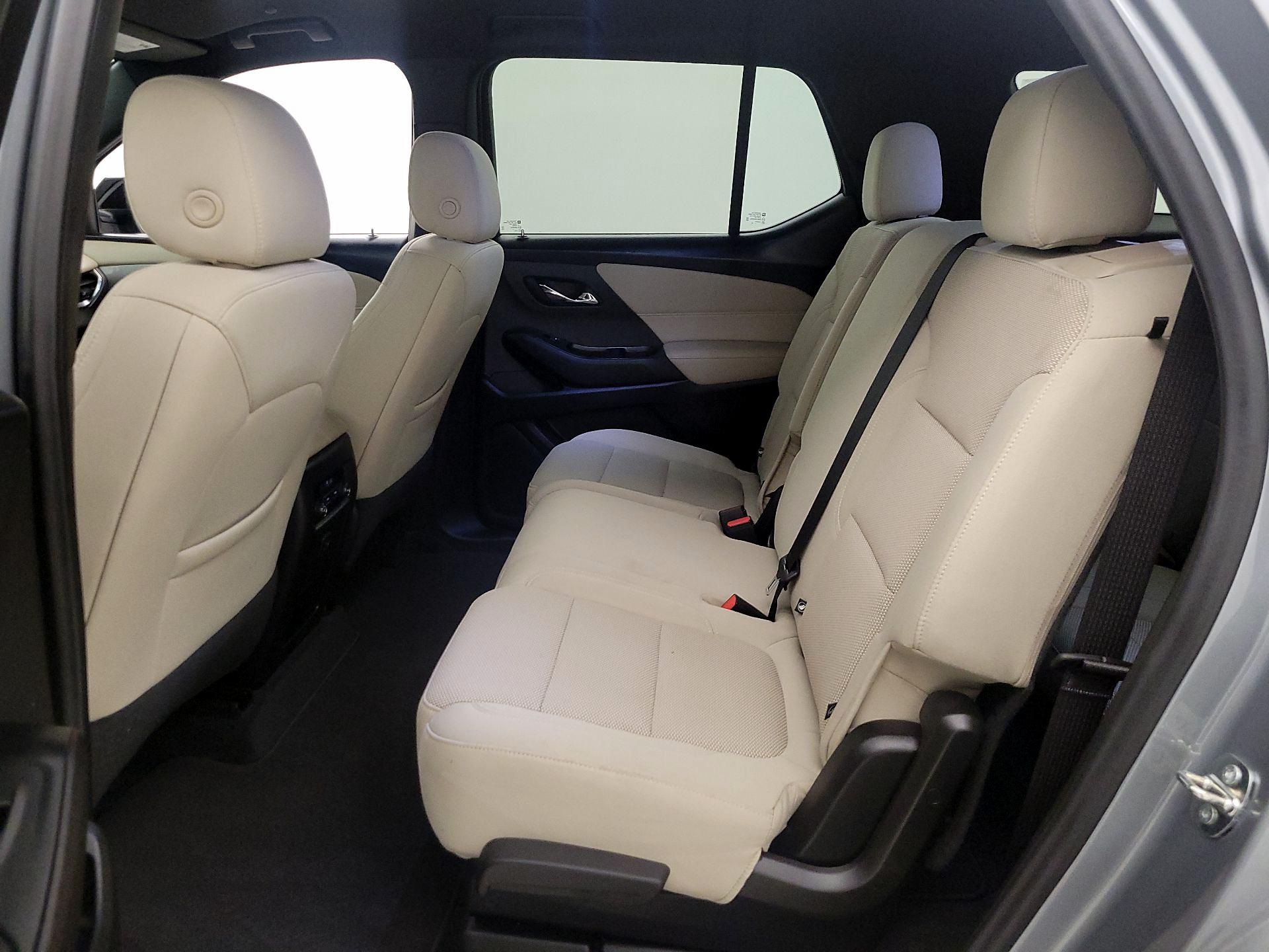 Thumbnail: 2023 Chevrolet Traverse - 19