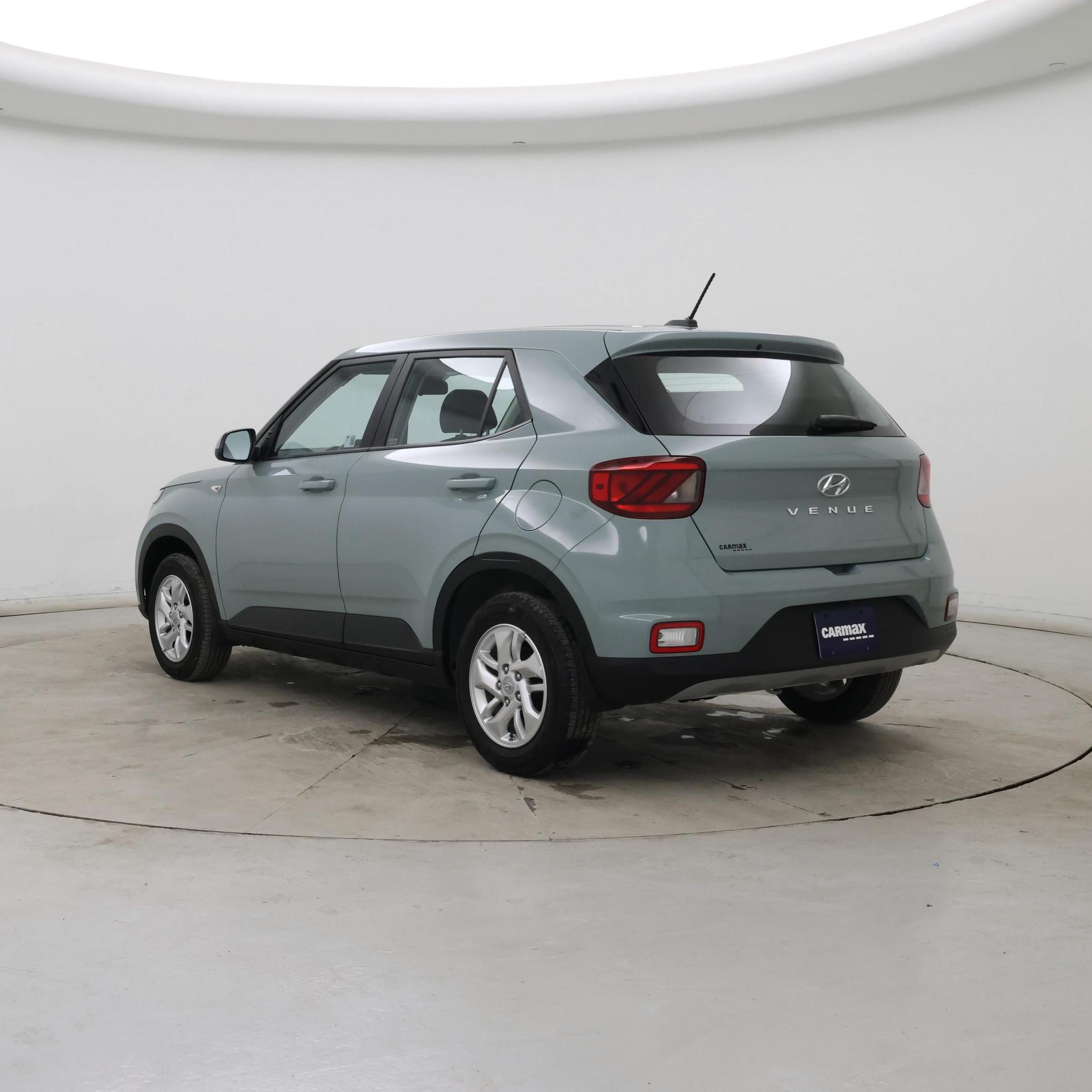 Thumbnail: 2025 Hyundai Venue - 2