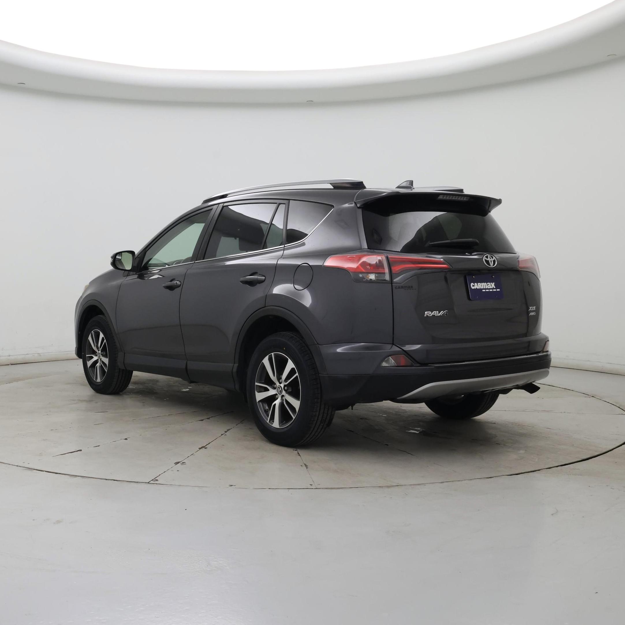 Thumbnail: 2017 Toyota RAV4 - 2