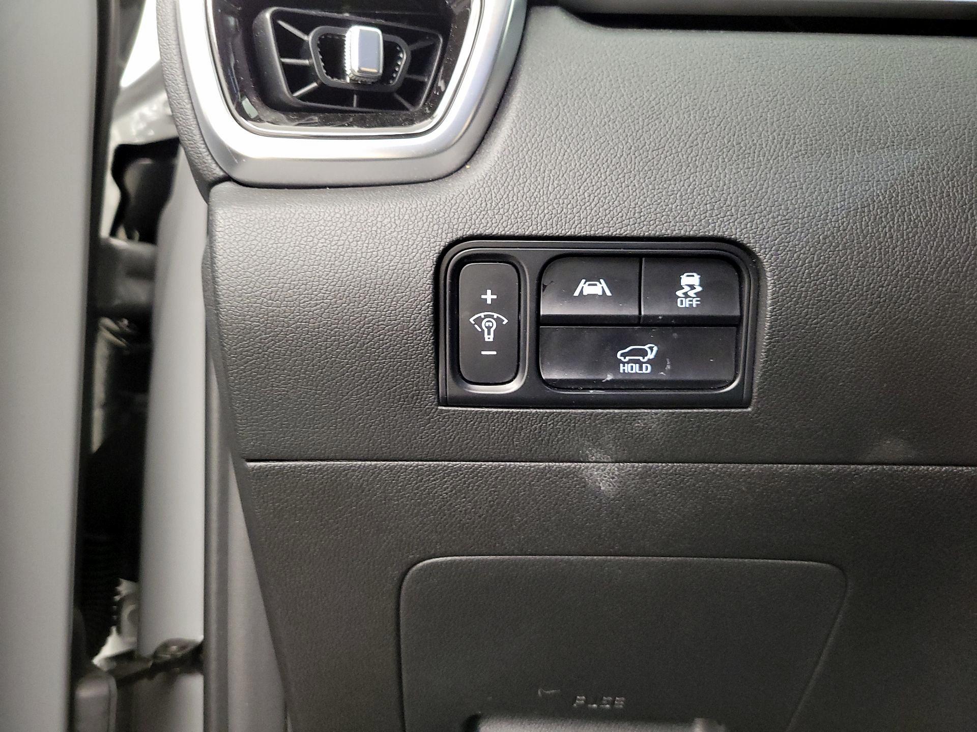 Thumbnail: 2023 Kia Sorento - 13