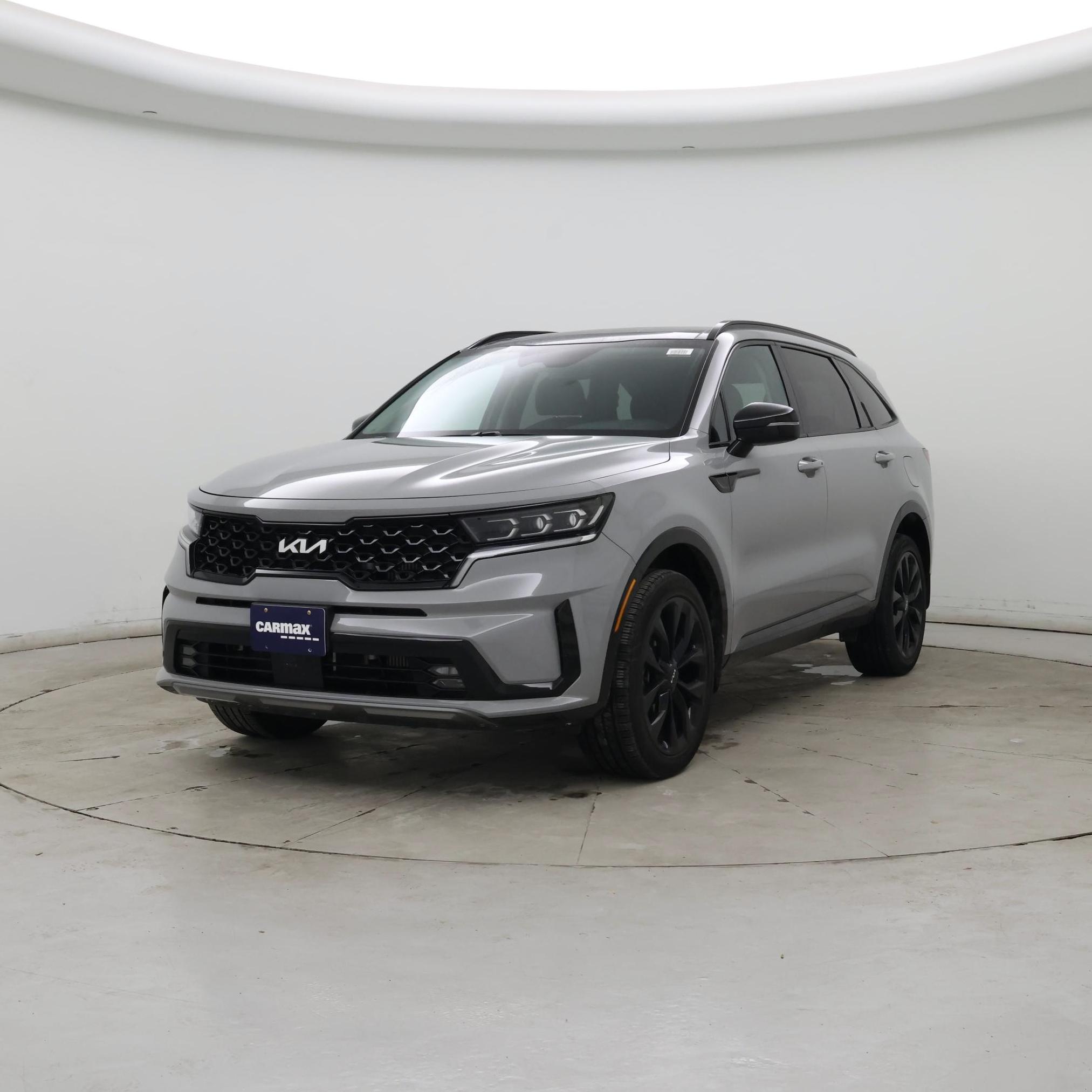 Thumbnail: 2023 Kia Sorento - 4