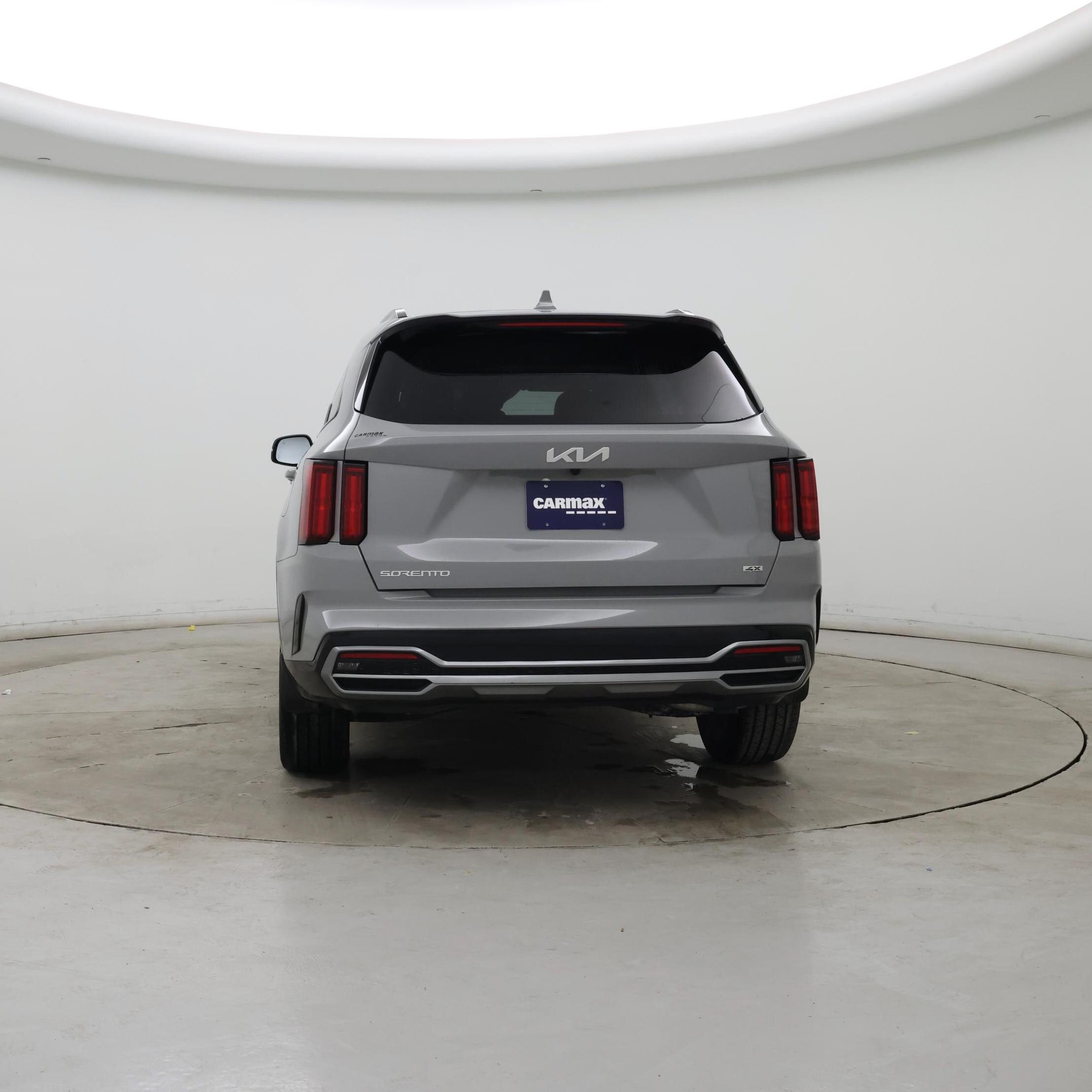 Thumbnail: 2023 Kia Sorento - 6