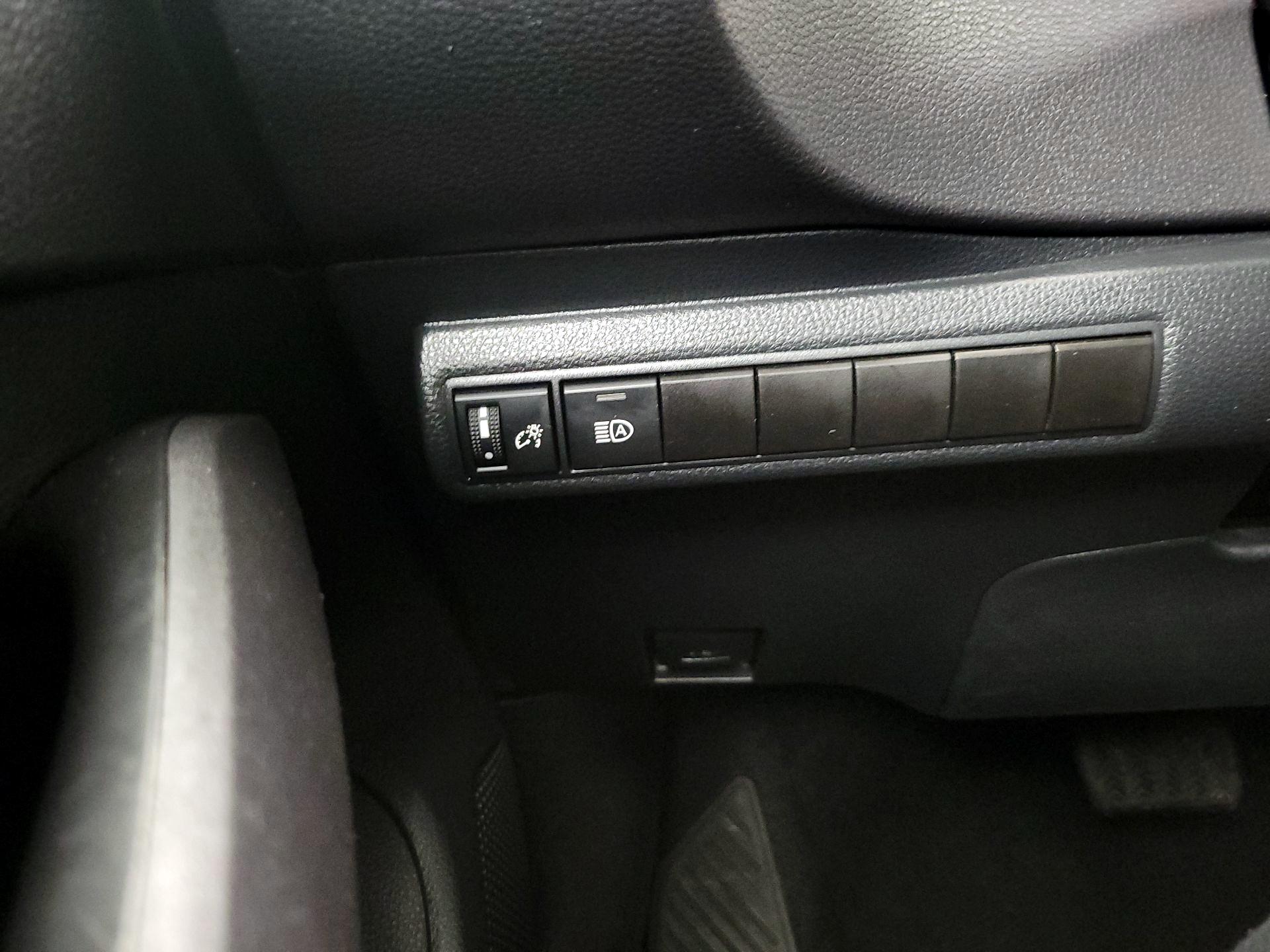 Thumbnail: 2024 Toyota Corolla - 13