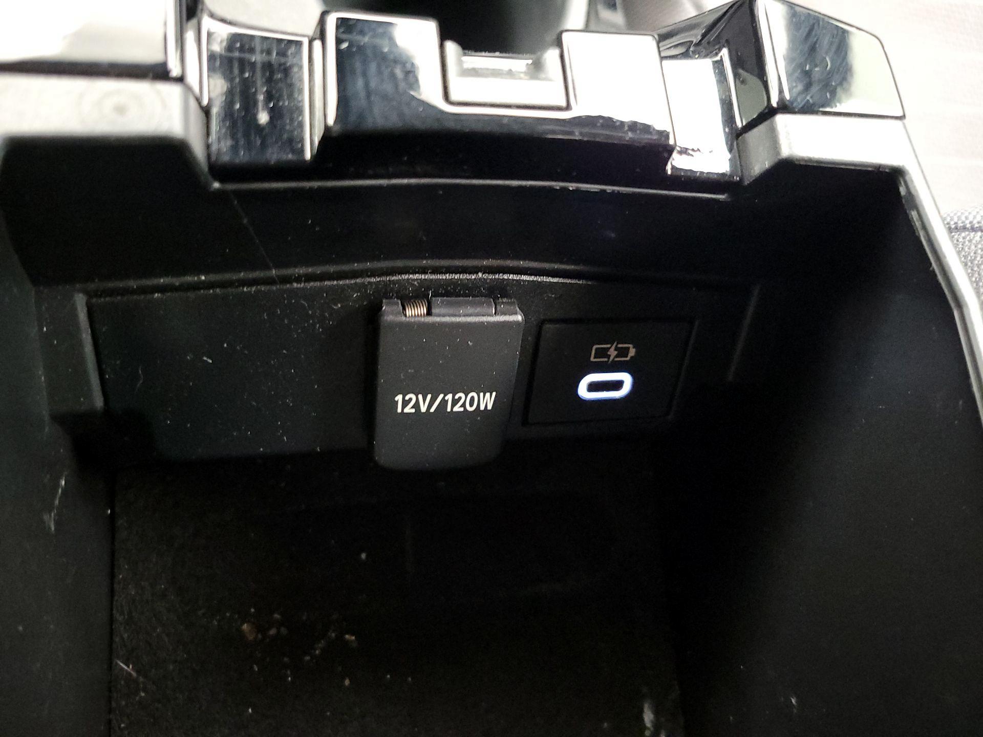 Thumbnail: 2023 Toyota Corolla - 18