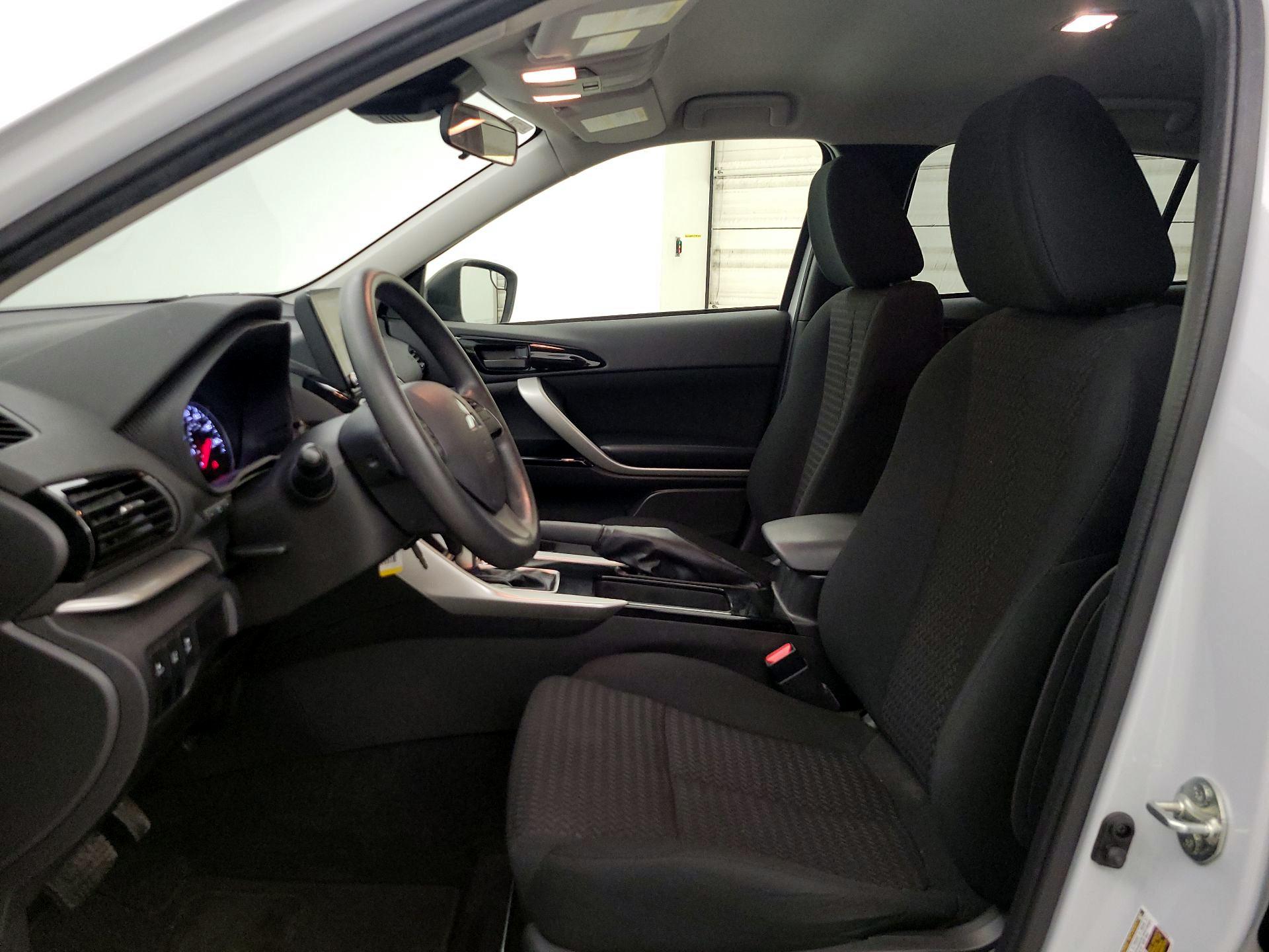 Thumbnail: 2023 Mitsubishi Eclipse Cross - 11