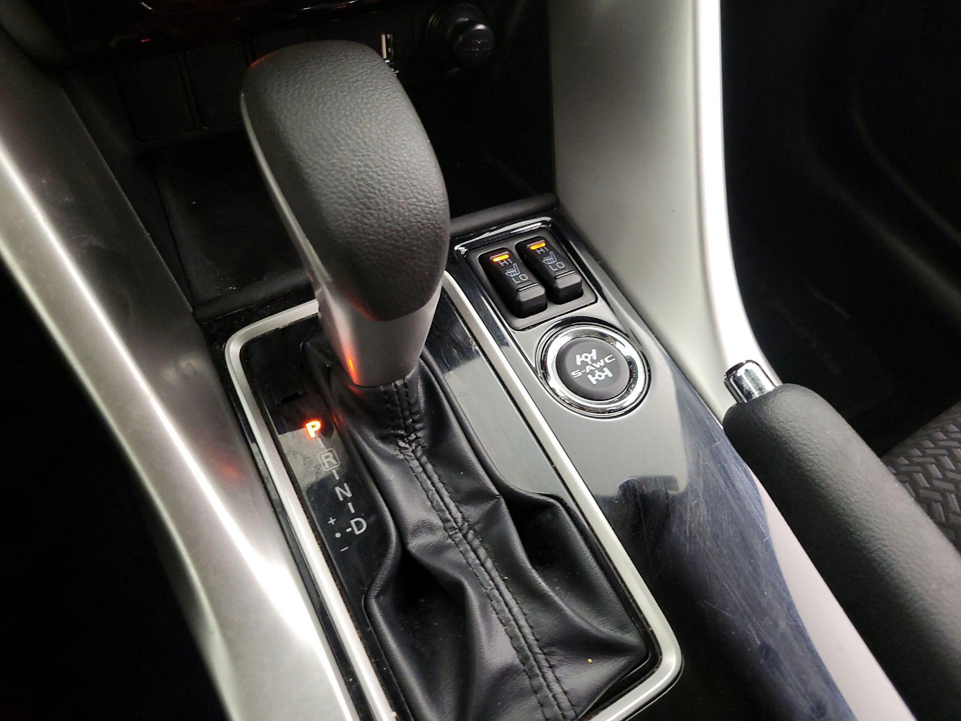 Thumbnail: 2023 Mitsubishi Eclipse Cross - 17