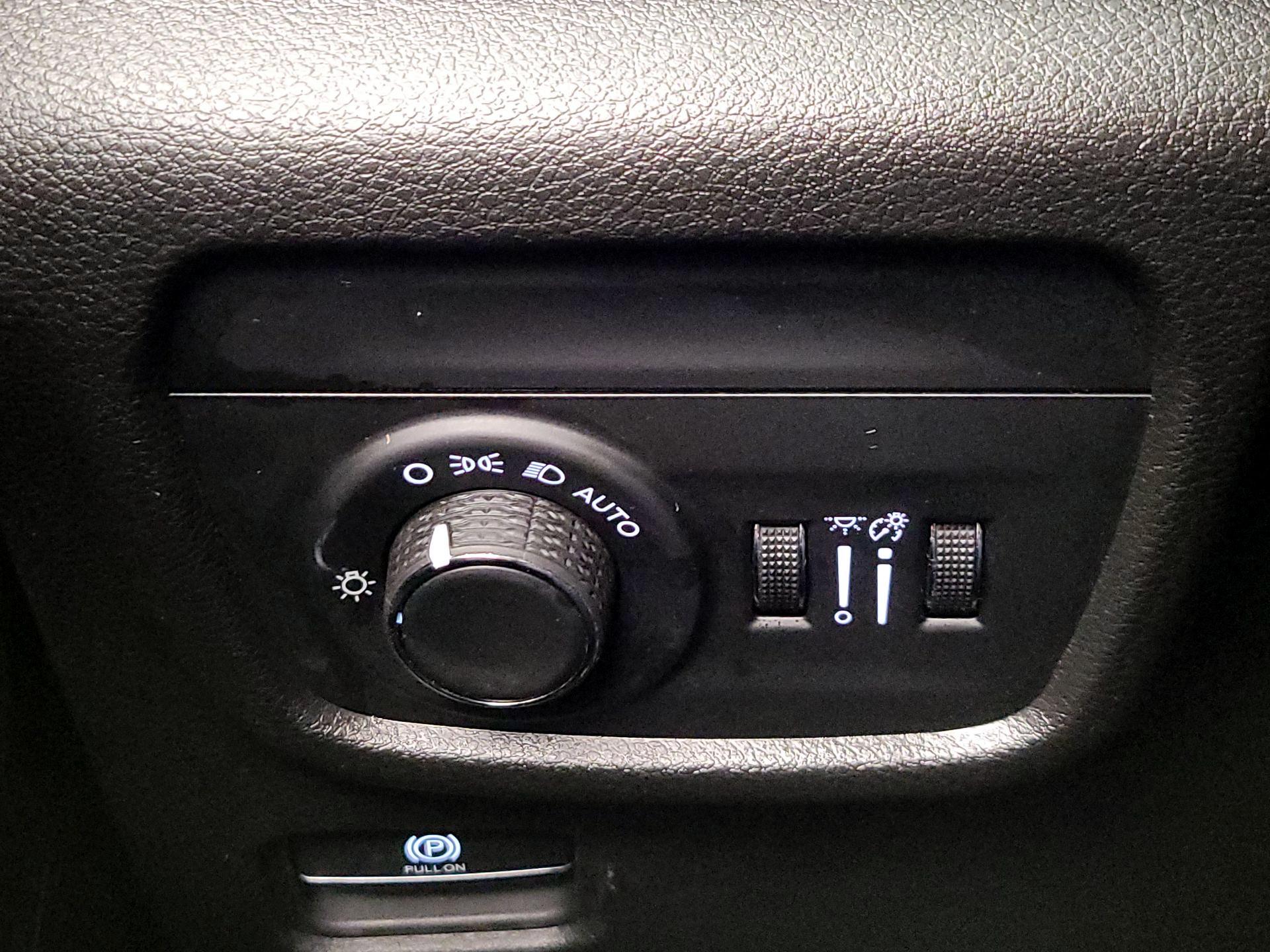 Thumbnail: 2023 Jeep Grand Cherokee - 13