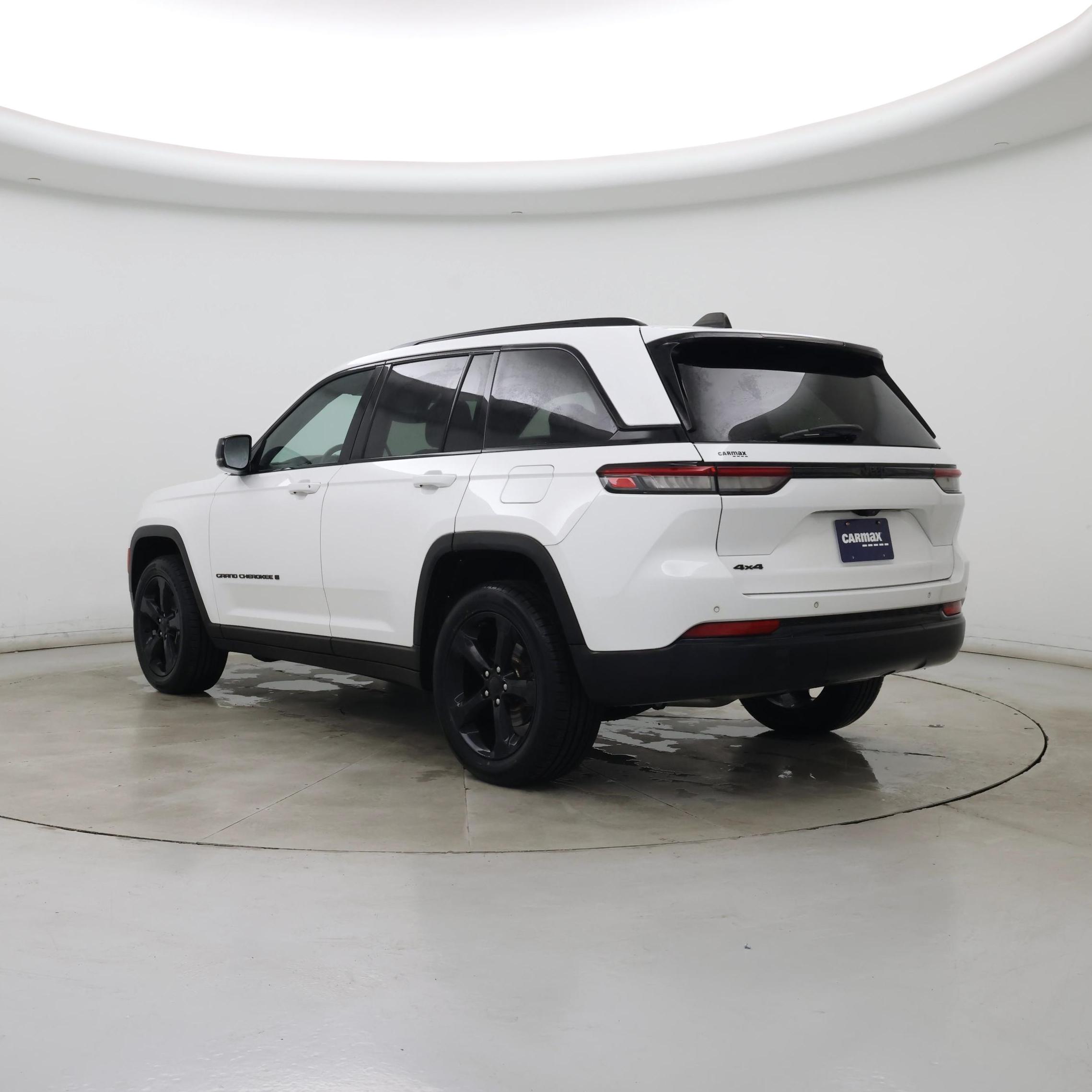 Thumbnail: 2023 Jeep Grand Cherokee - 2