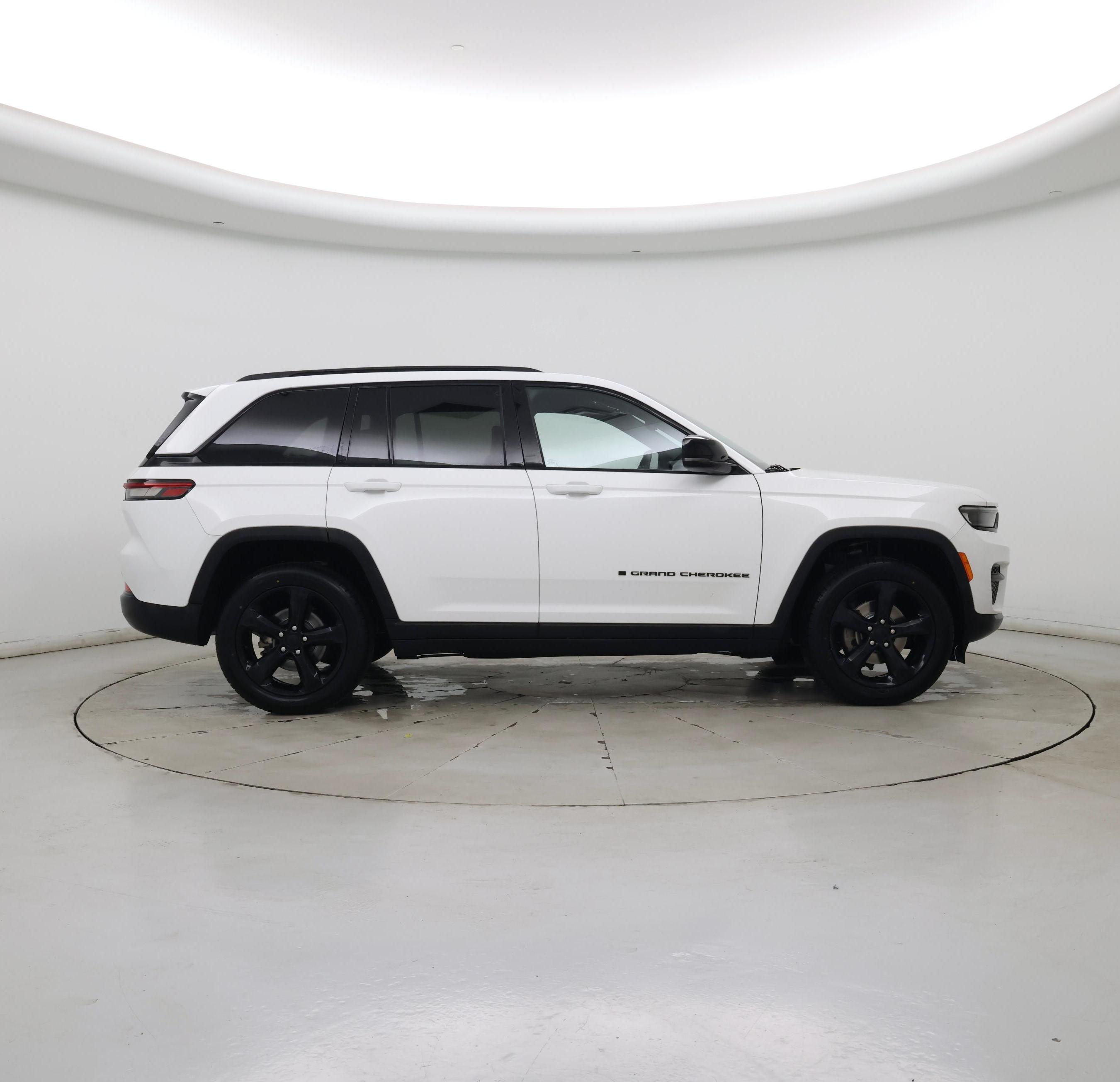 Thumbnail: 2023 Jeep Grand Cherokee - 7