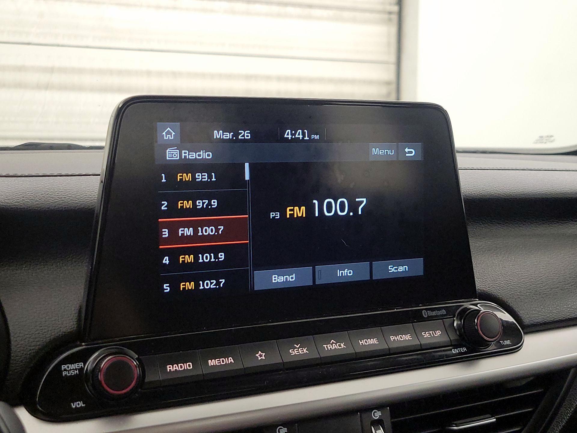 Thumbnail: 2021 Kia Forte - 15