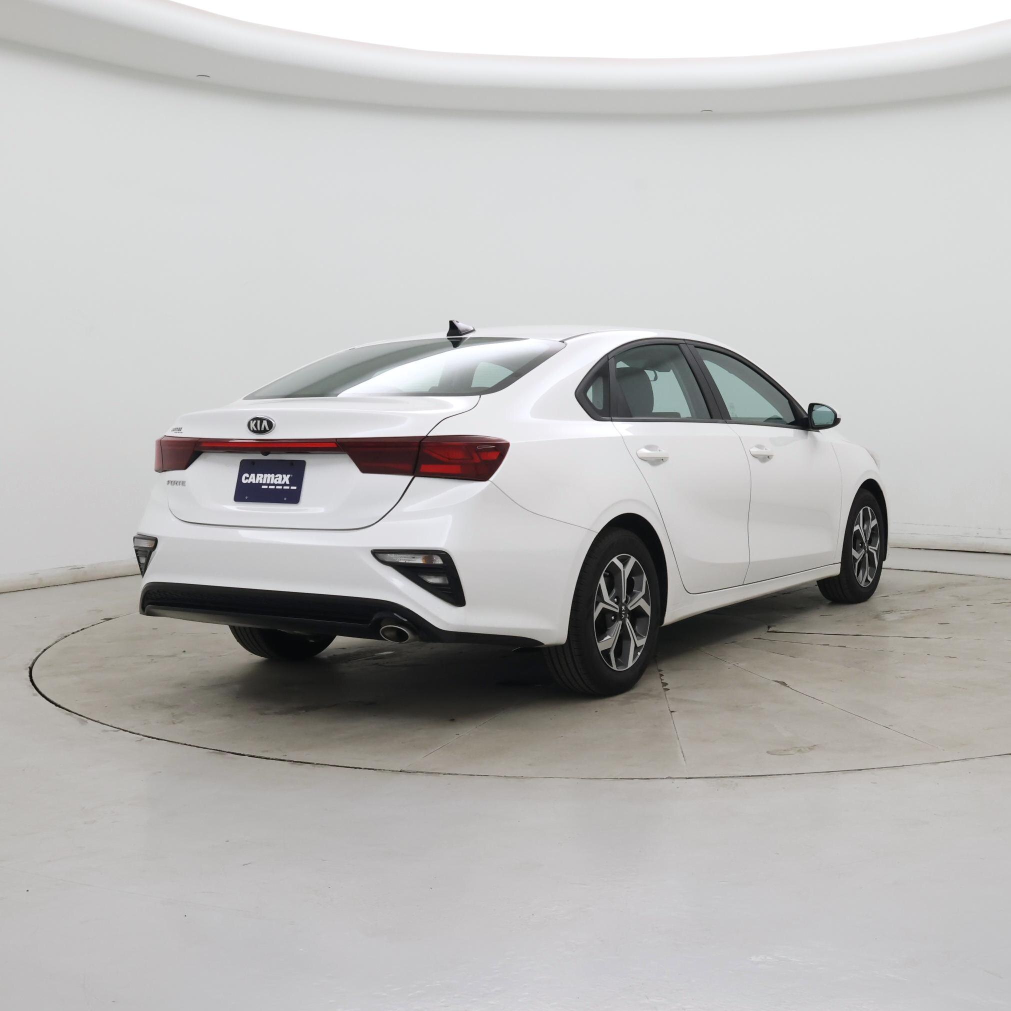 Thumbnail: 2021 Kia Forte - 8