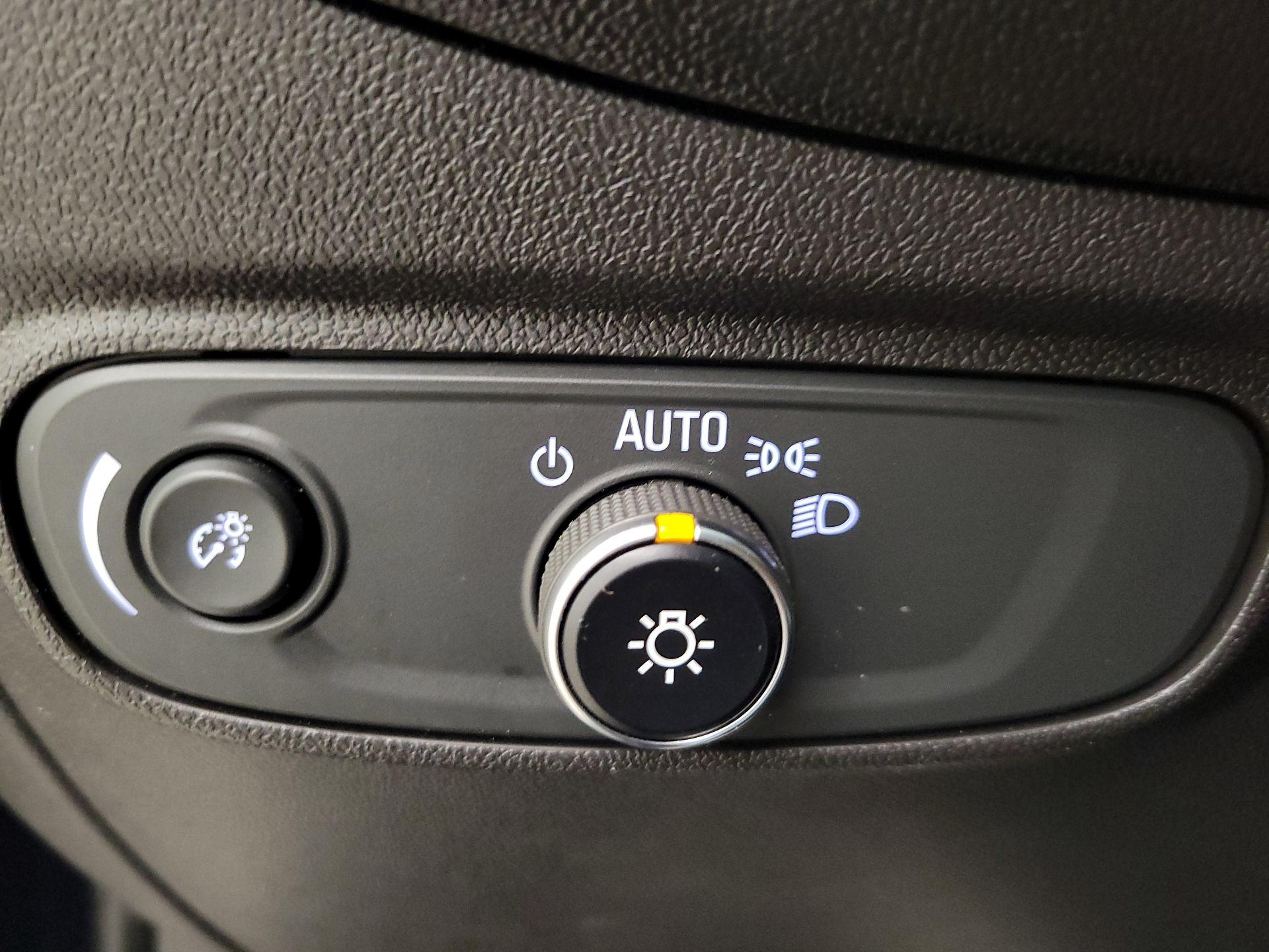 Thumbnail: 2021 Chevrolet Equinox - 13