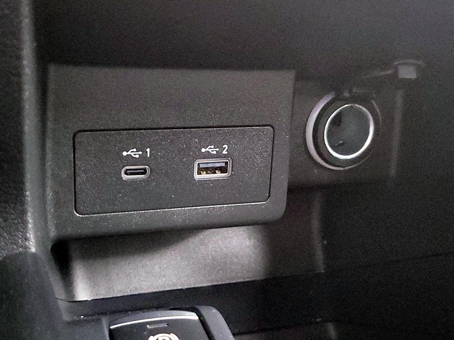 Thumbnail: 2024 Nissan Kicks - 17