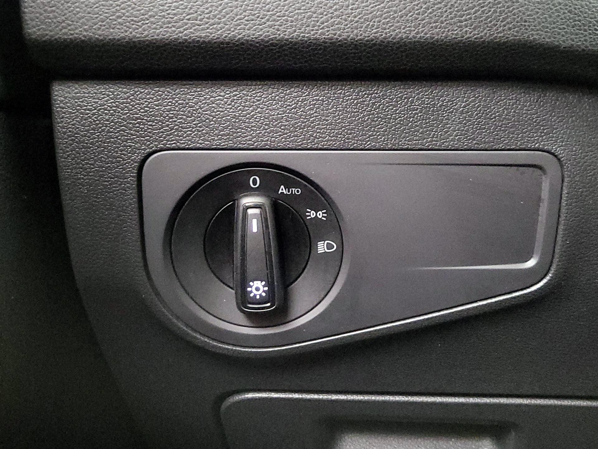 Thumbnail: 2024 Volkswagen Tiguan - 13