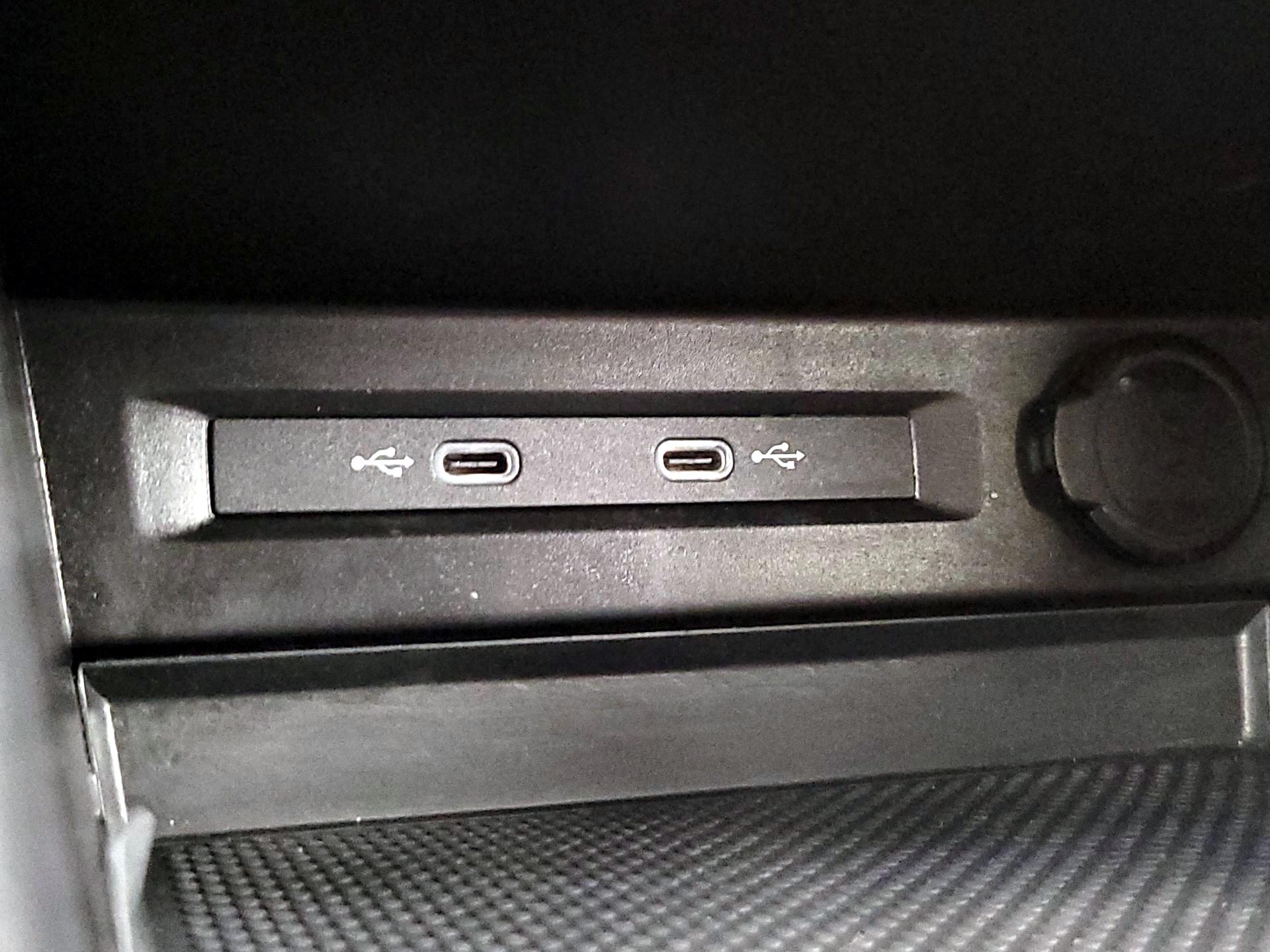 Thumbnail: 2024 Volkswagen Tiguan - 18