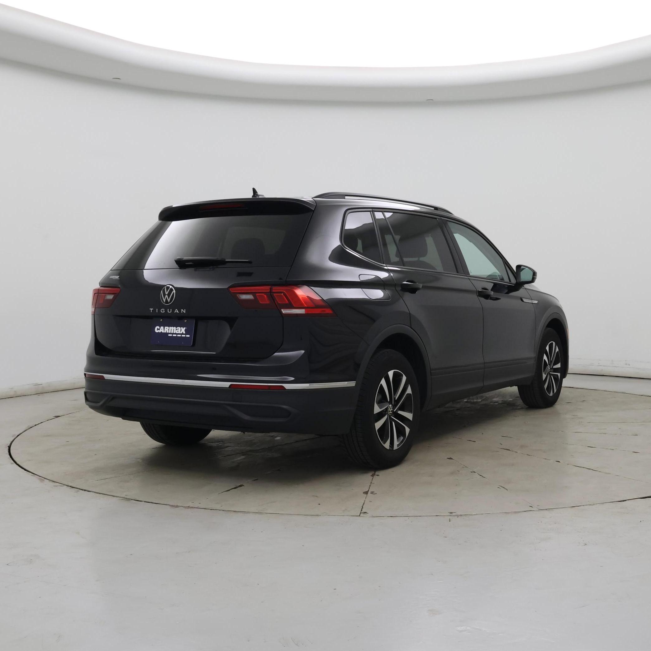 Thumbnail: 2024 Volkswagen Tiguan - 8