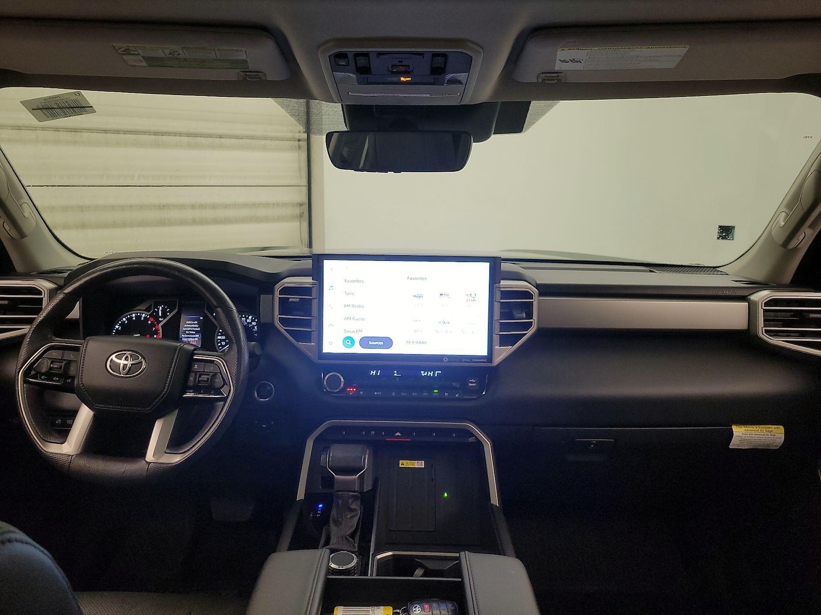 2023 Toyota Tundra Limited - Photo 10