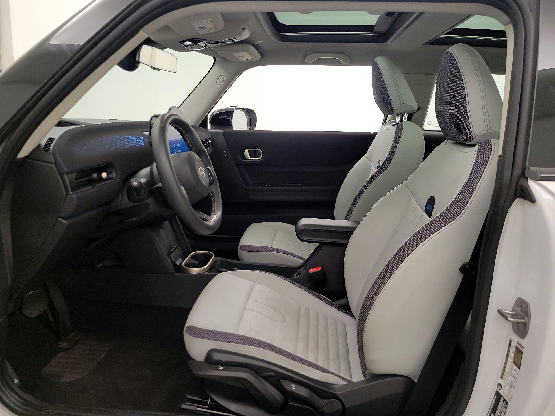 Thumbnail: 2025 MINI Cooper Hardtop - 11