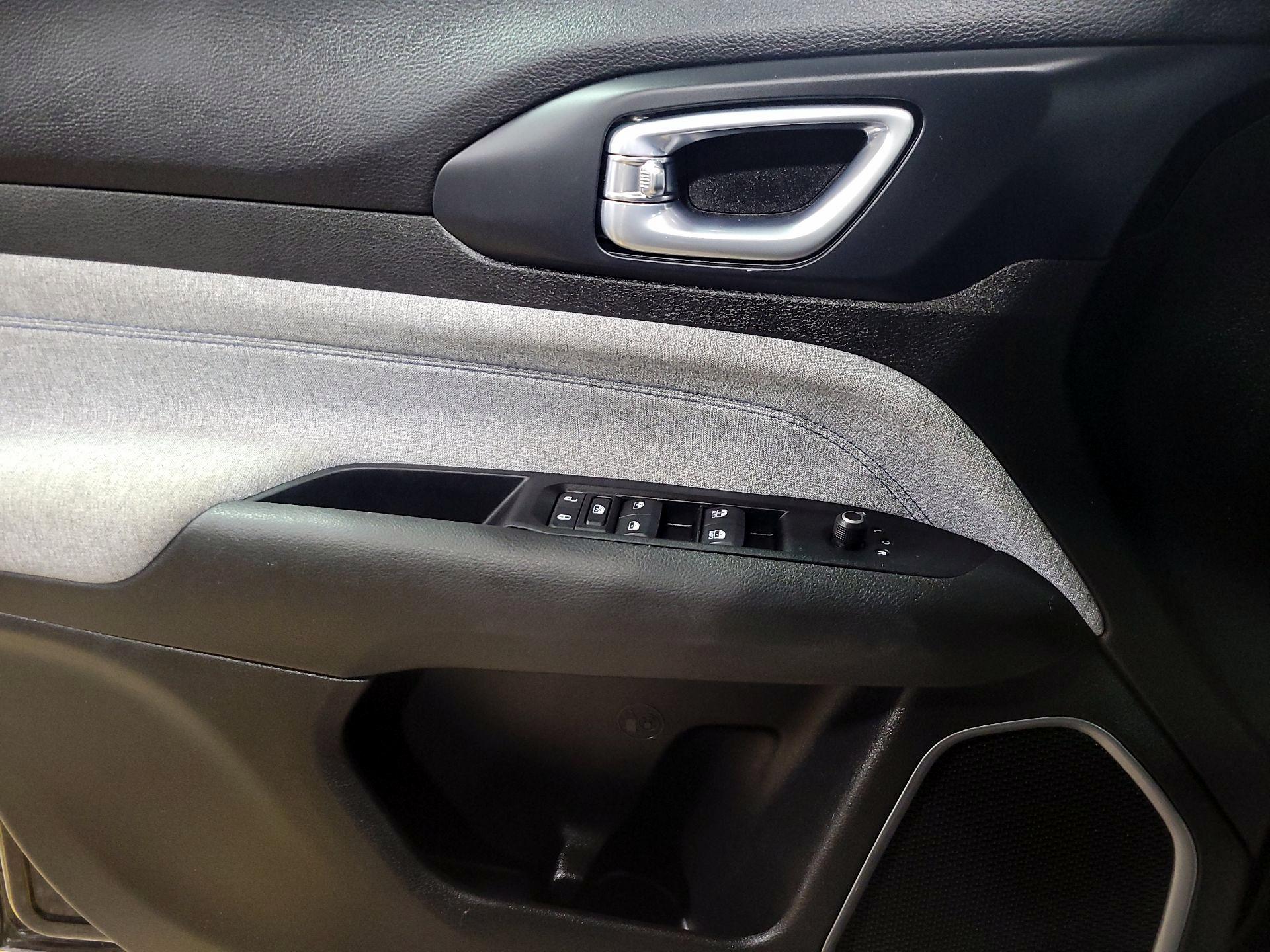 Thumbnail: 2022 Jeep Compass - 12