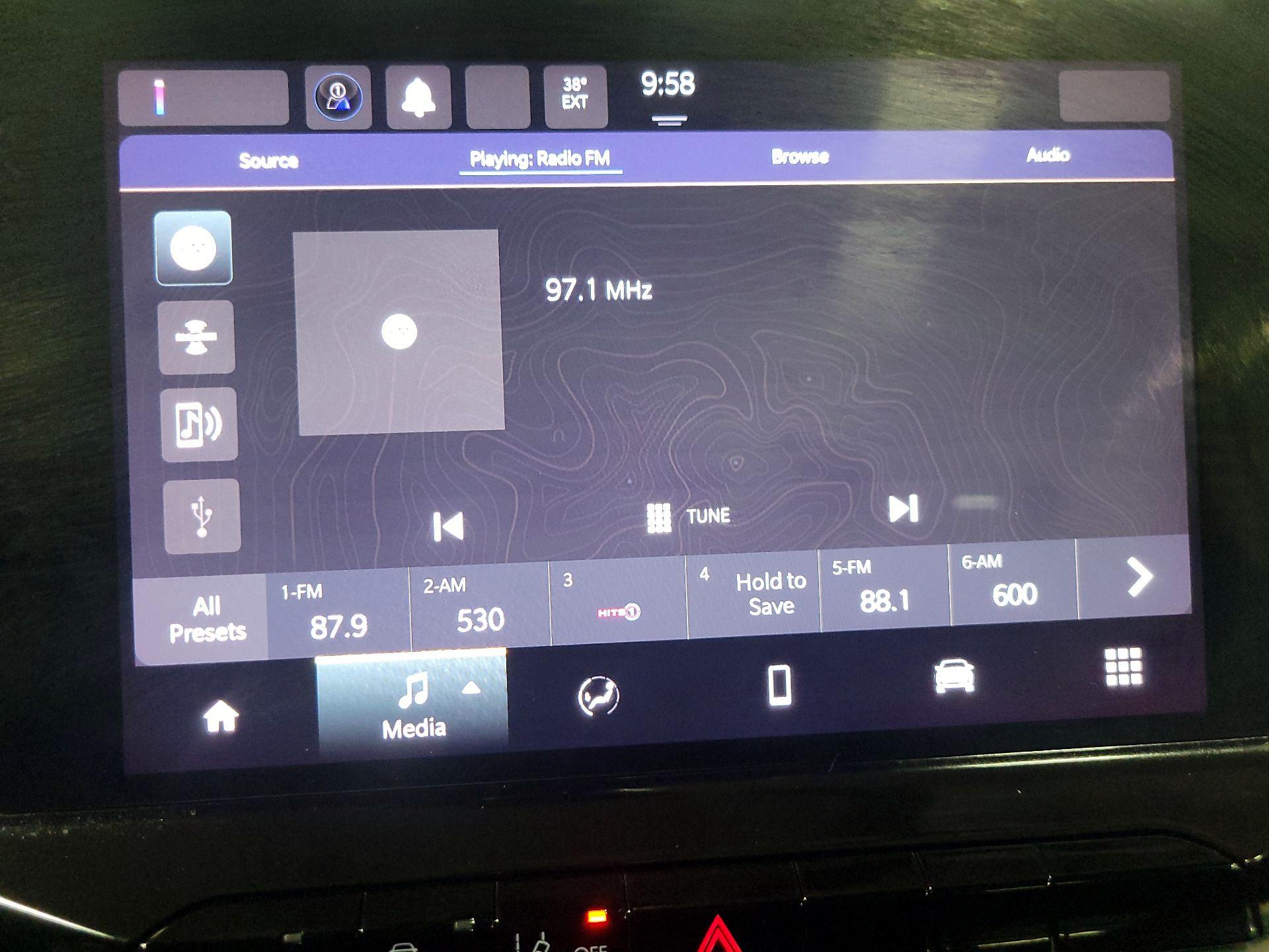 Thumbnail: 2022 Jeep Compass - 15