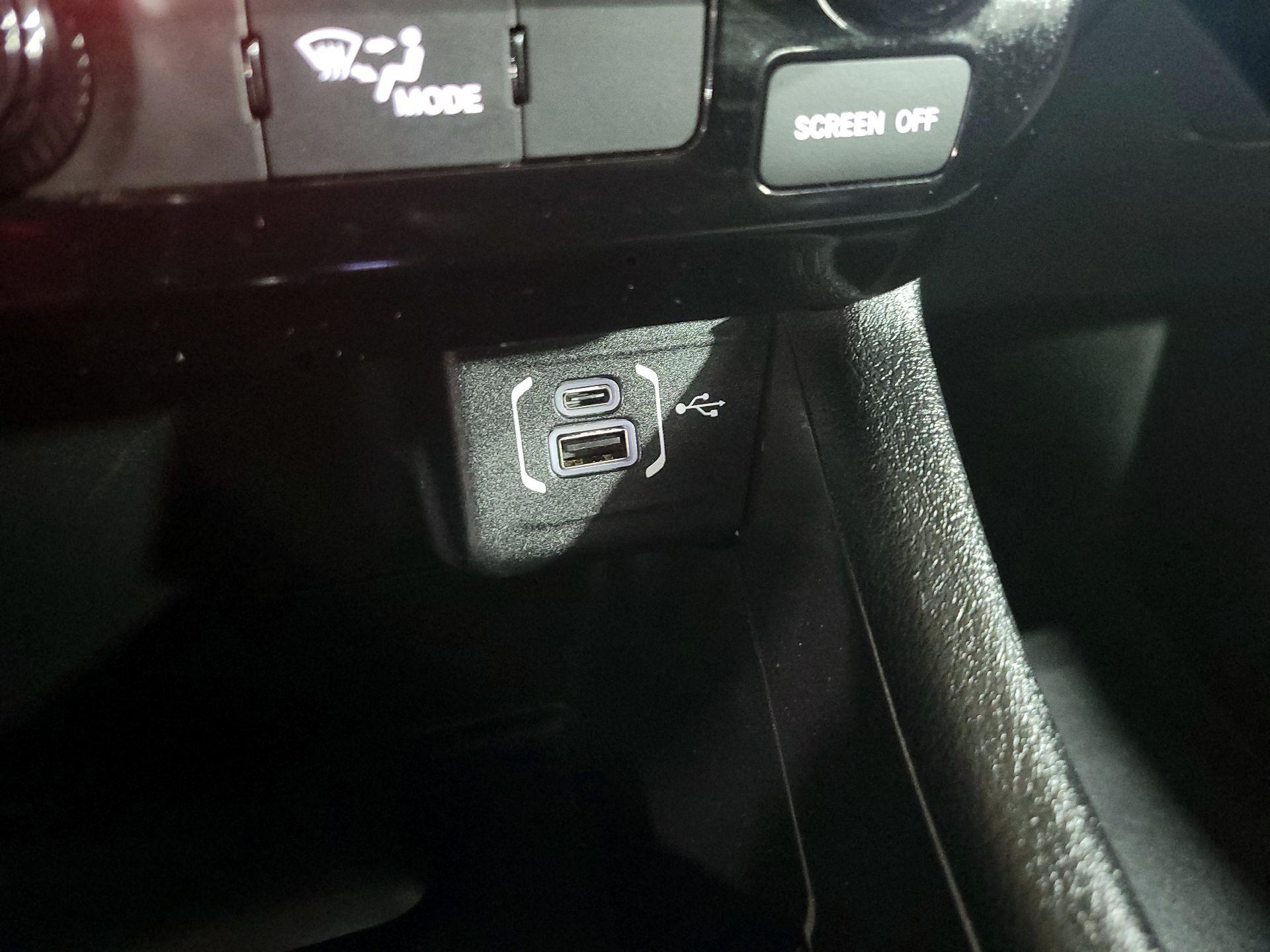 Thumbnail: 2022 Jeep Compass - 18