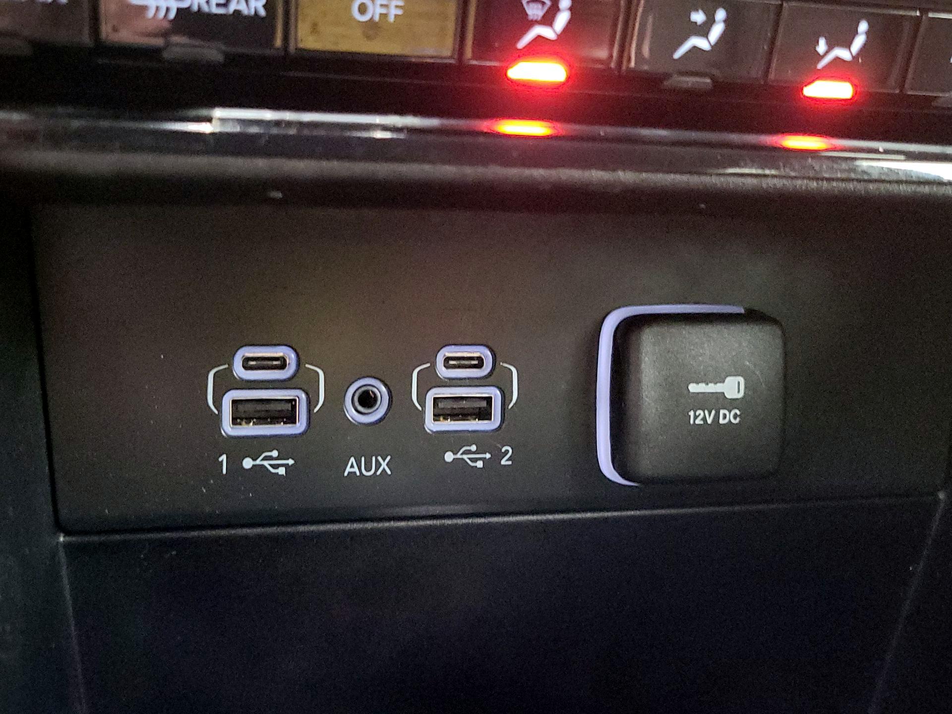 Thumbnail: 2023 Jeep Grand Cherokee - 19