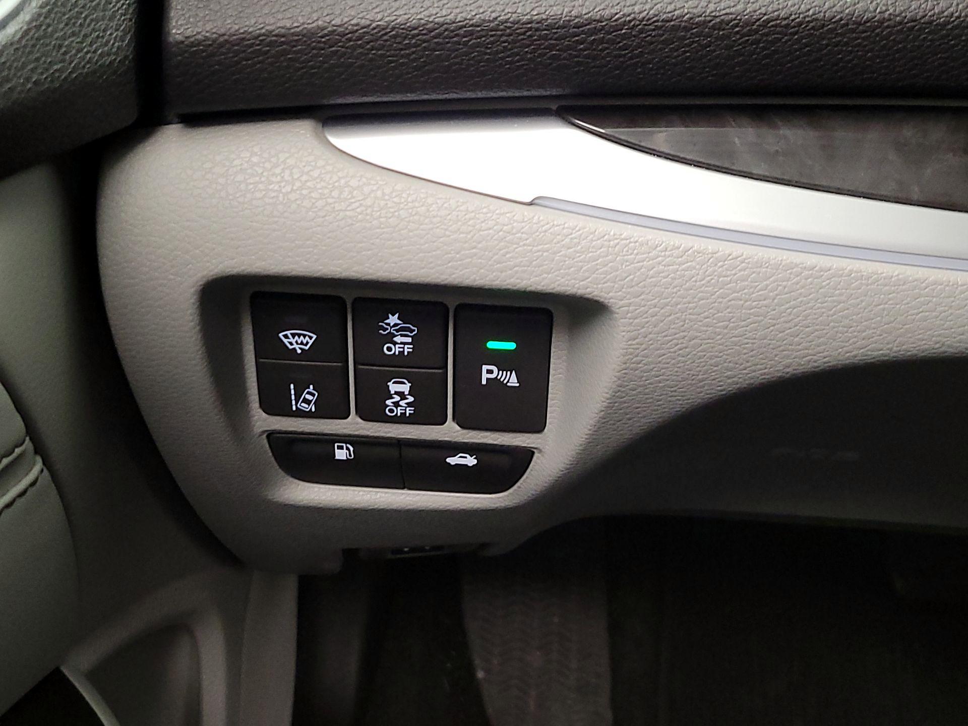 Thumbnail: 2018 Acura TLX - 13