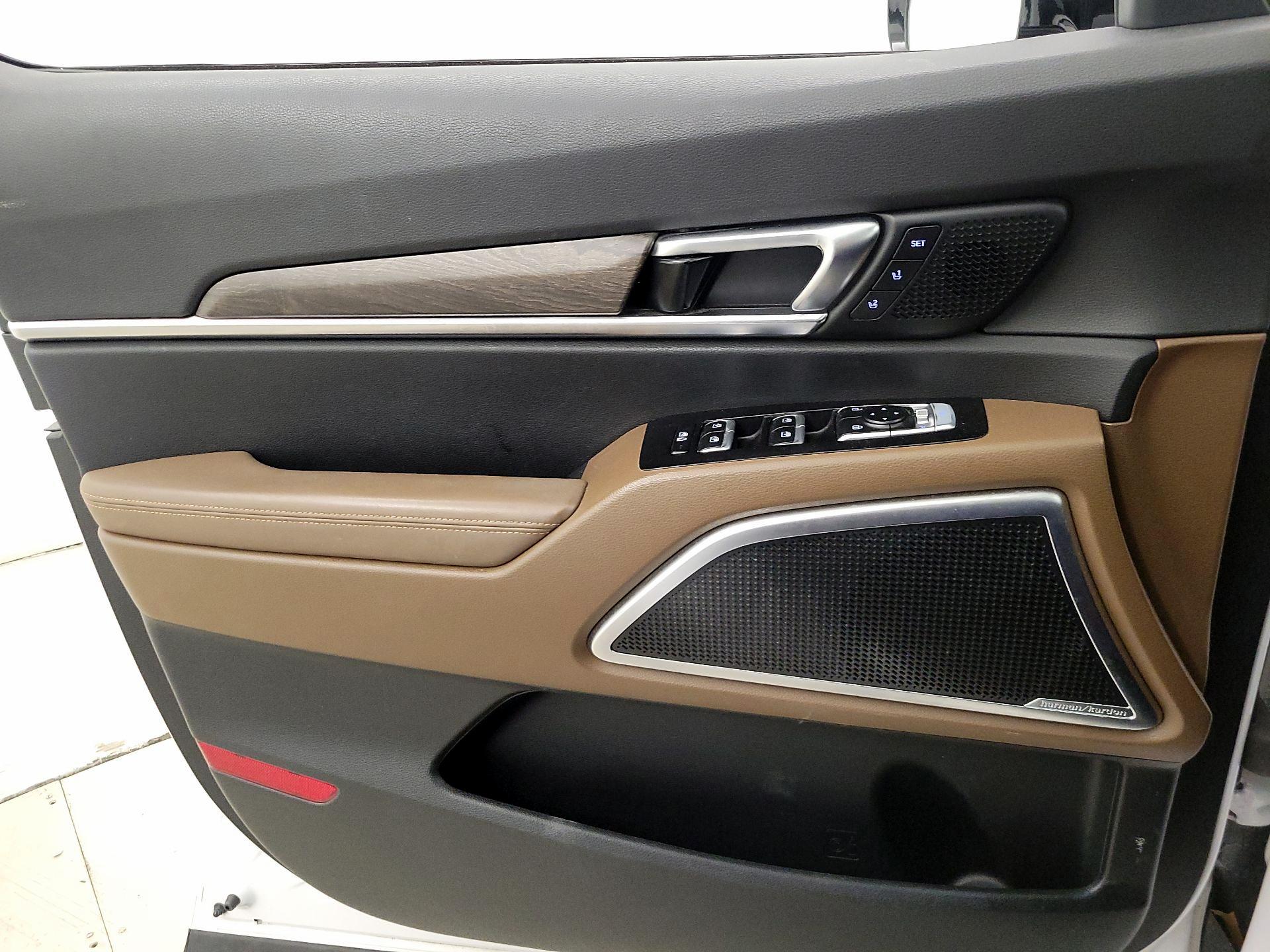 Thumbnail: 2021 Kia Telluride - 12