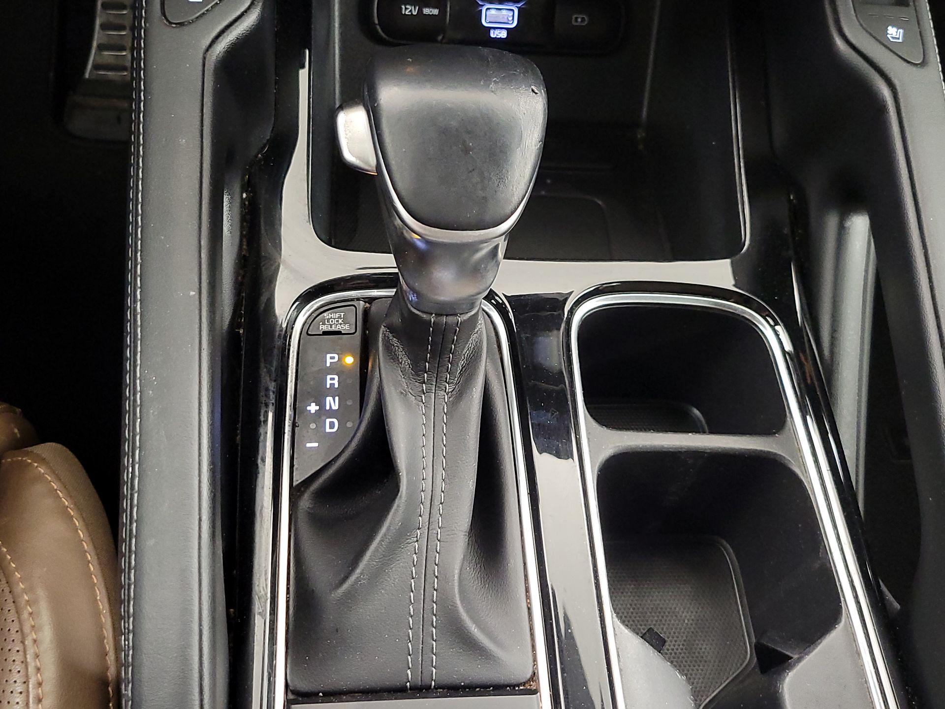 Thumbnail: 2021 Kia Telluride - 18