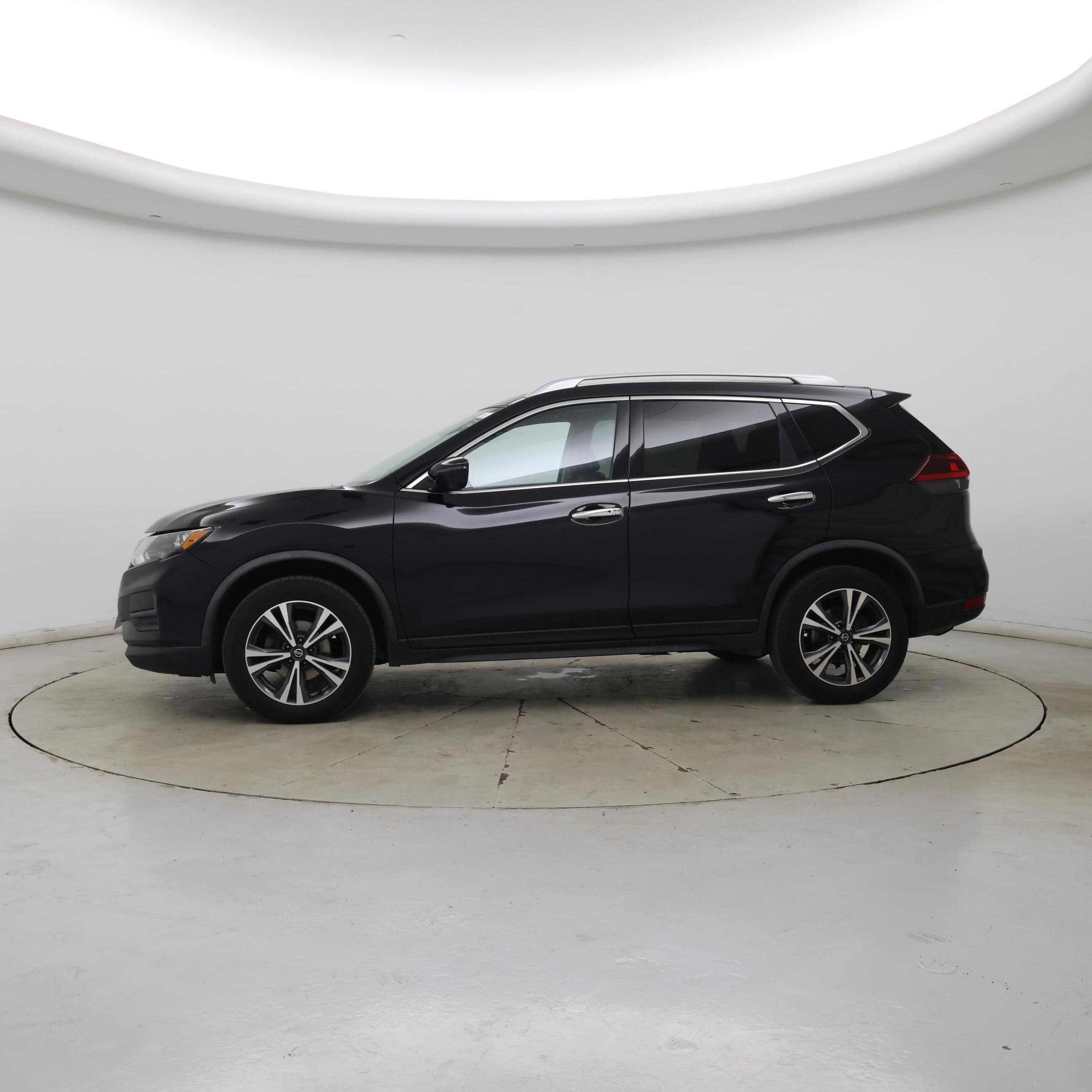 Thumbnail: 2019 Nissan Rogue - 3