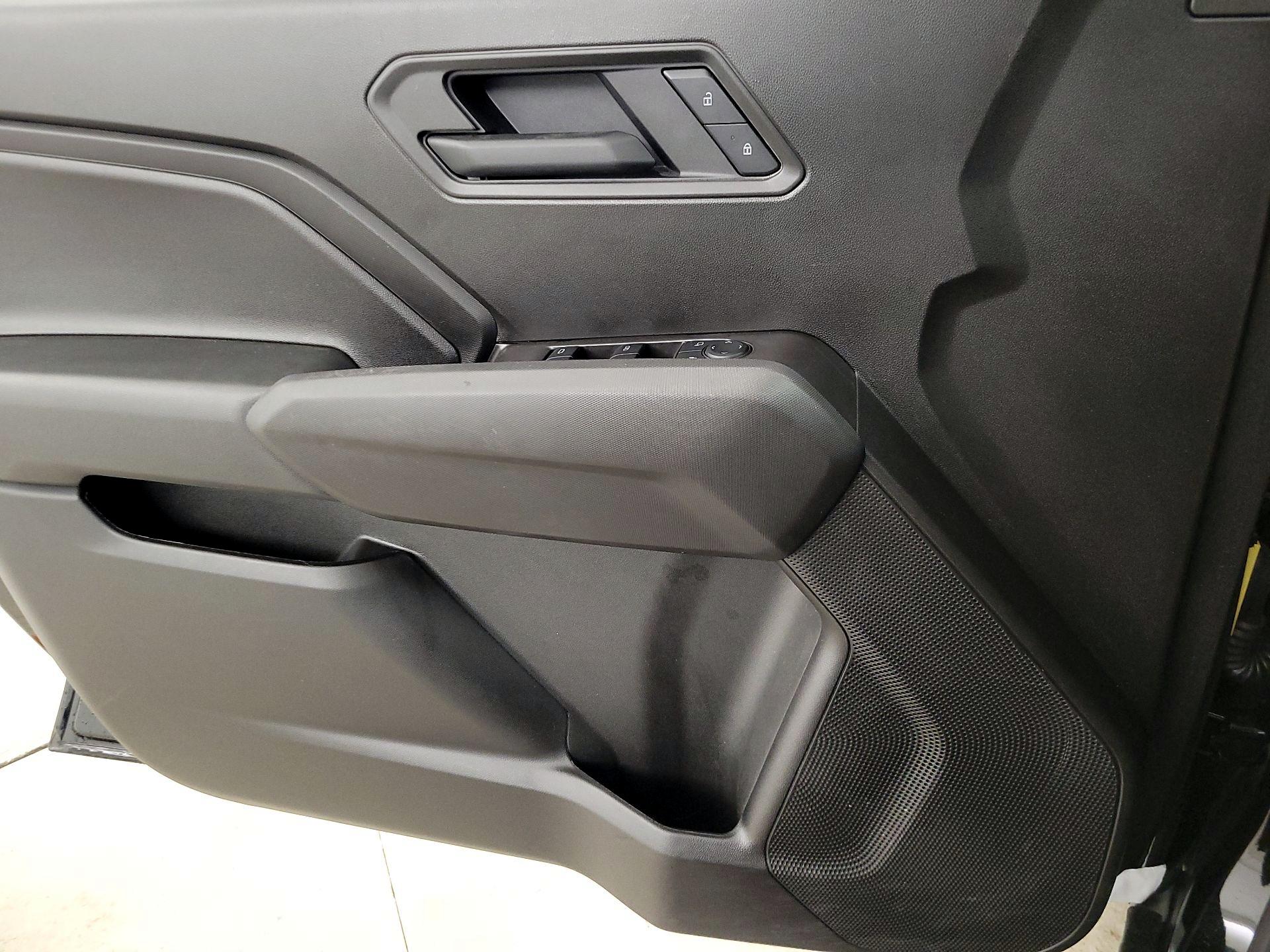 Thumbnail: 2025 Chevrolet Colorado - 12