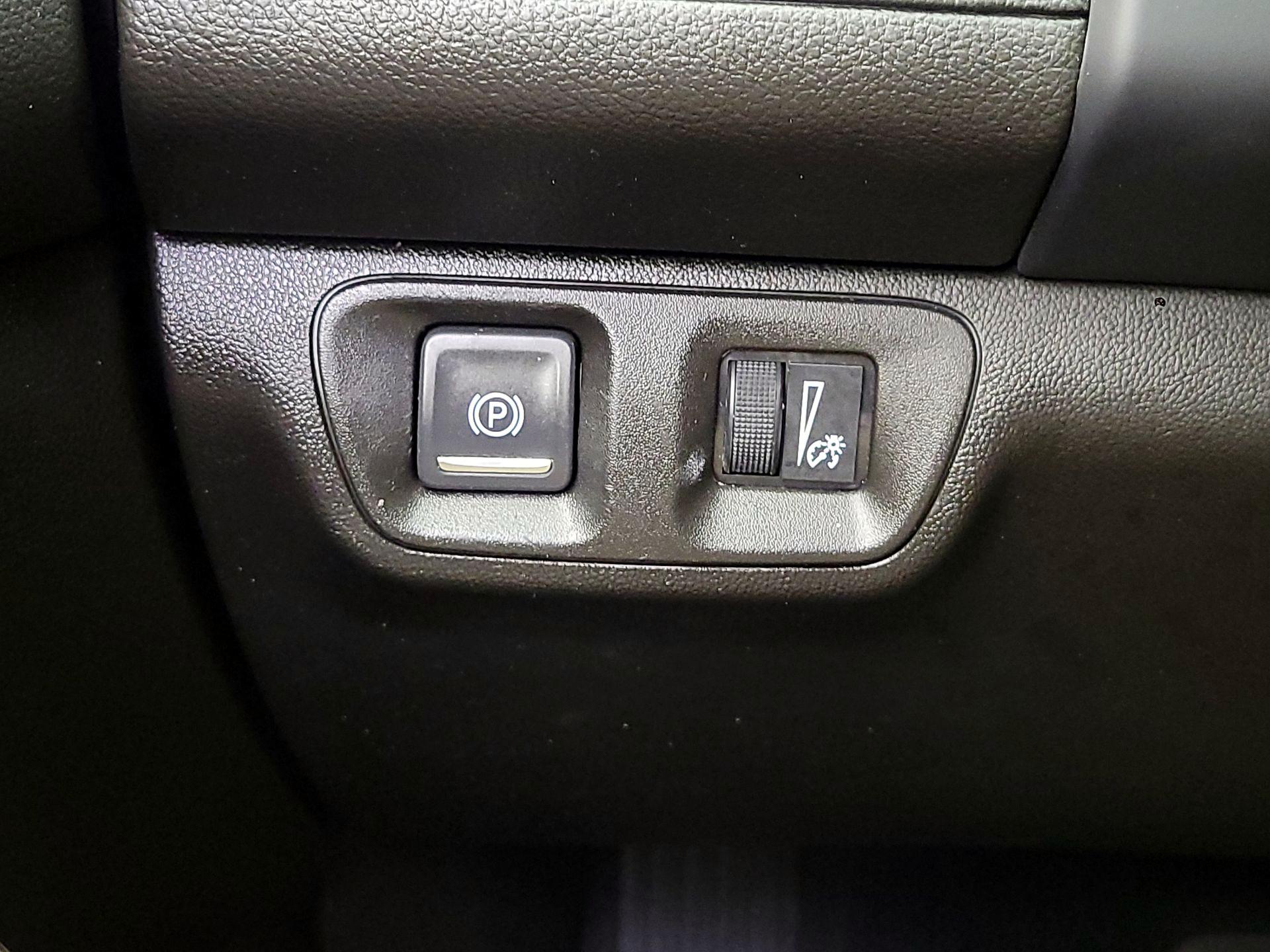 Thumbnail: 2023 GMC Acadia - 11