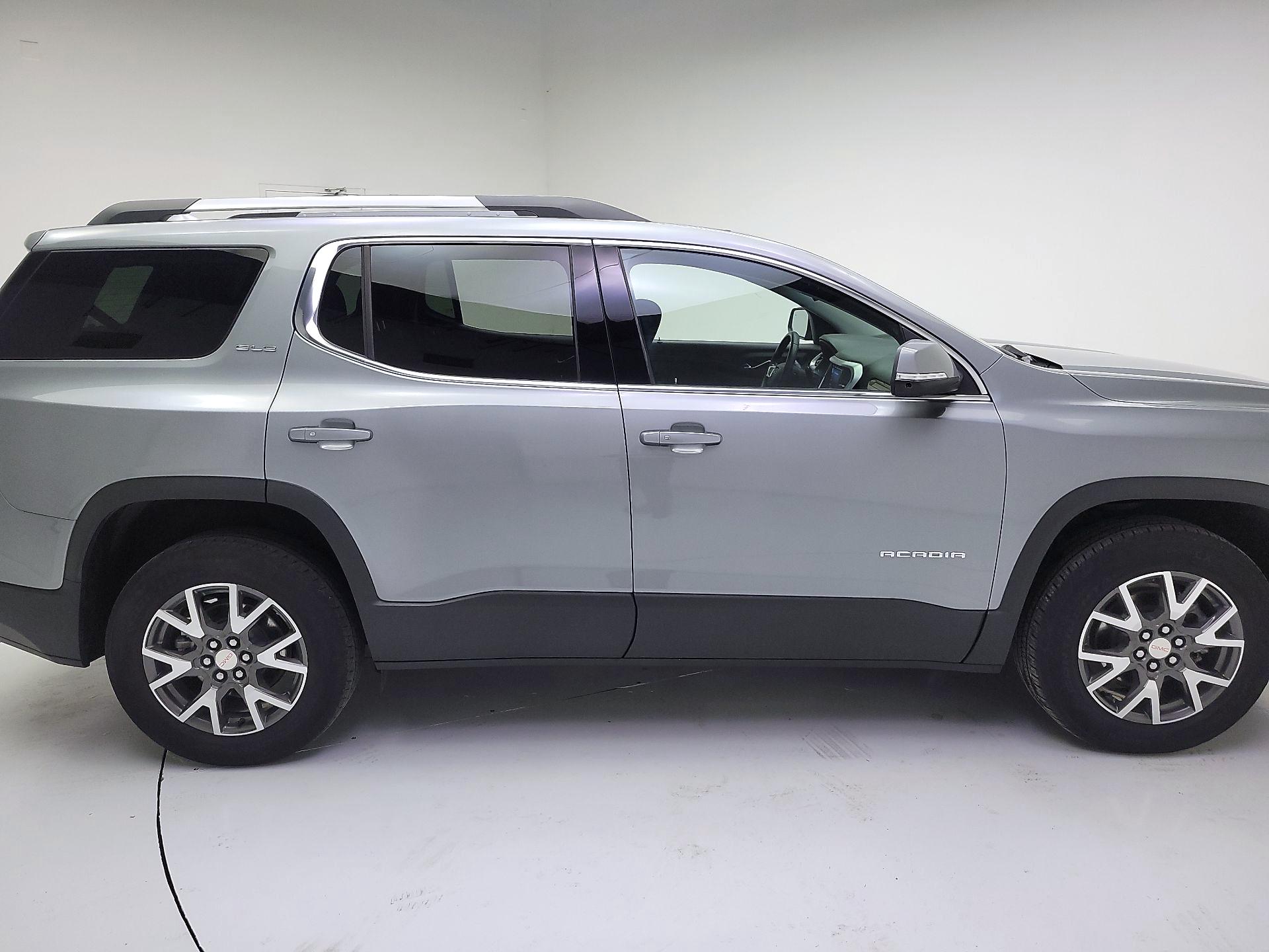 Thumbnail: 2023 GMC Acadia - 4