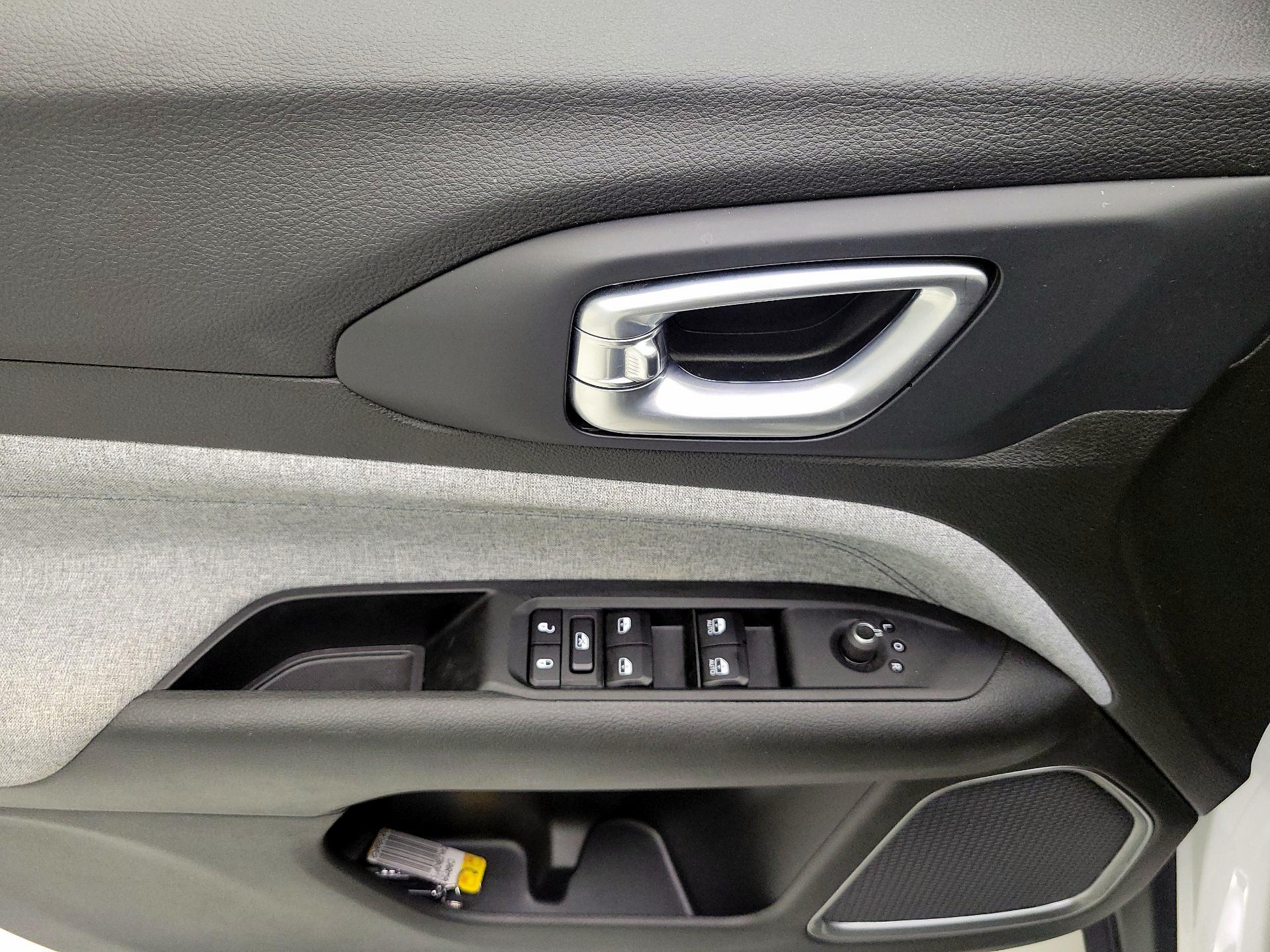 Thumbnail: 2023 Jeep Compass - 10