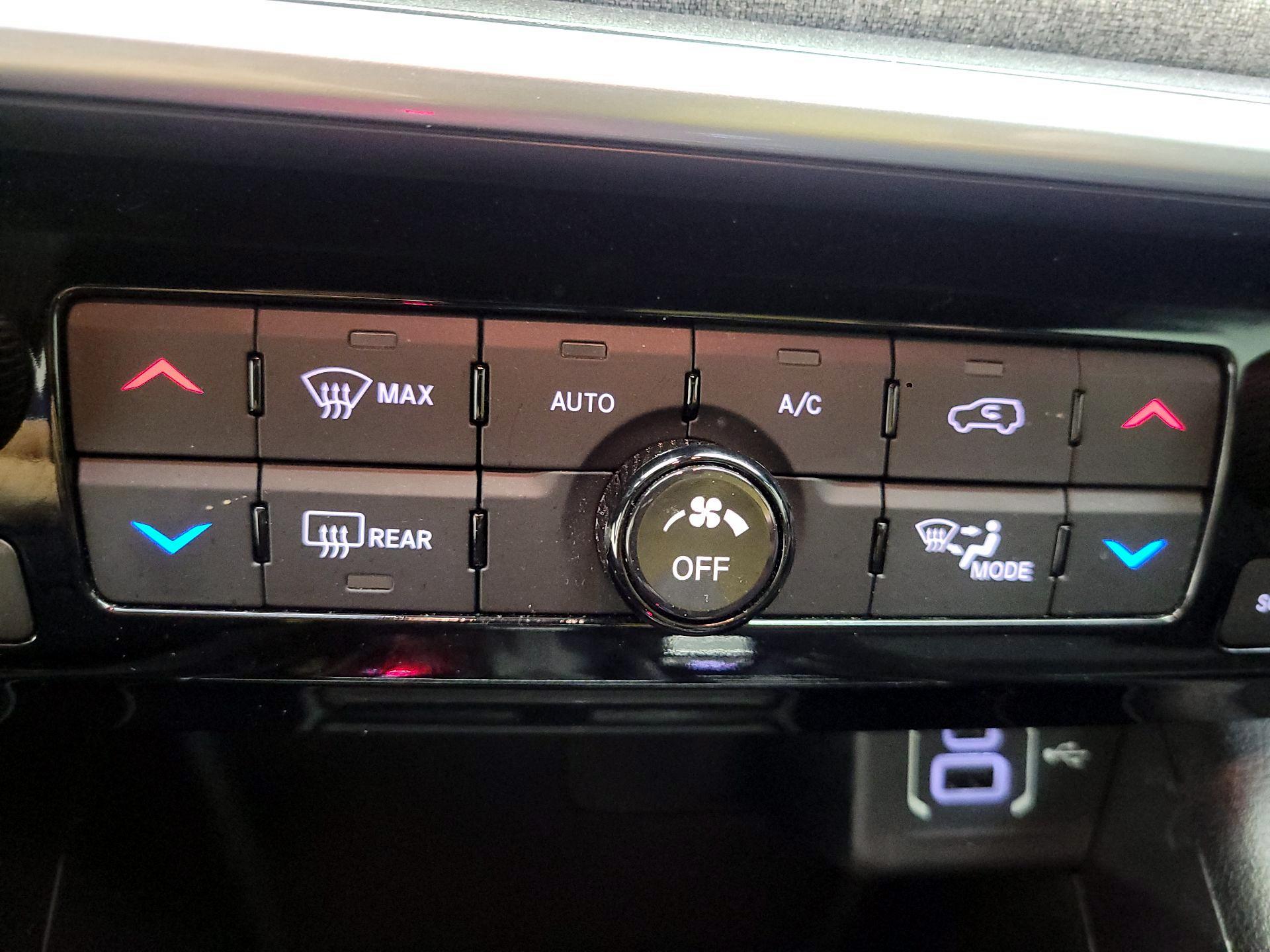 Thumbnail: 2023 Jeep Compass - 14