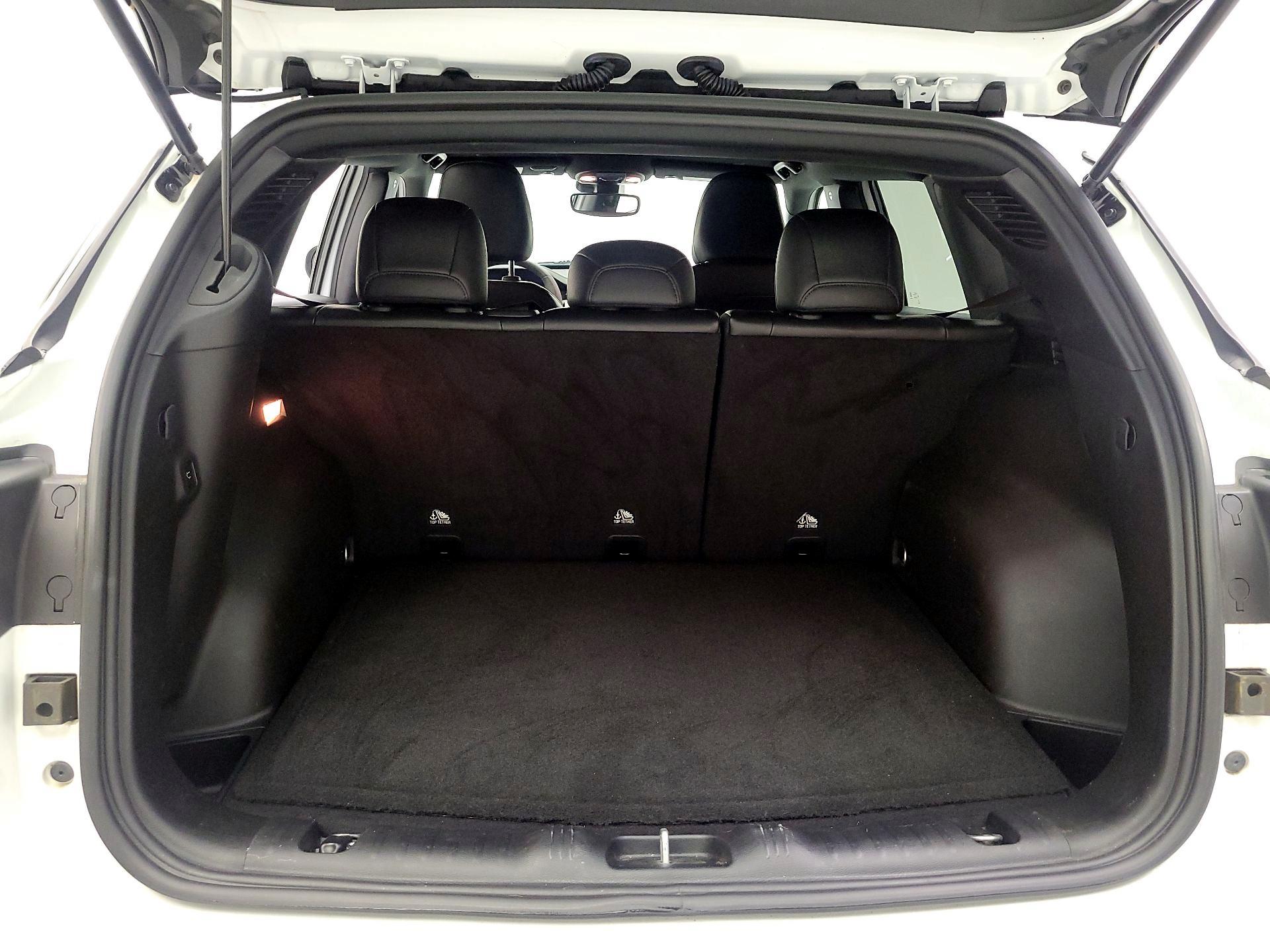 Thumbnail: 2023 Jeep Compass - 18