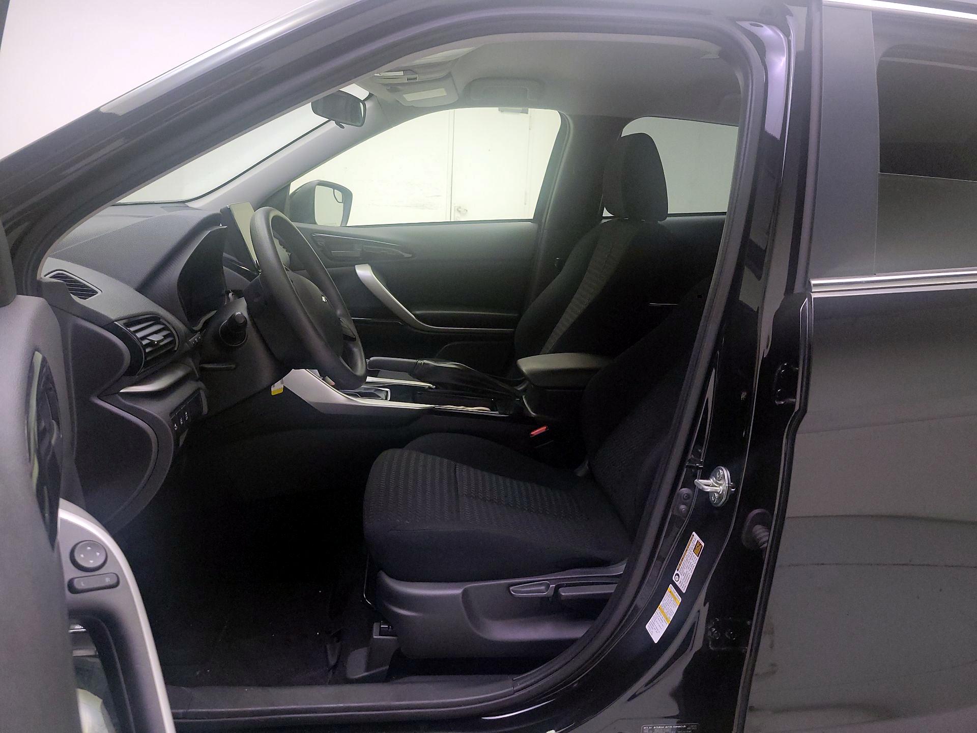 Thumbnail: 2023 Mitsubishi Eclipse Cross - 9