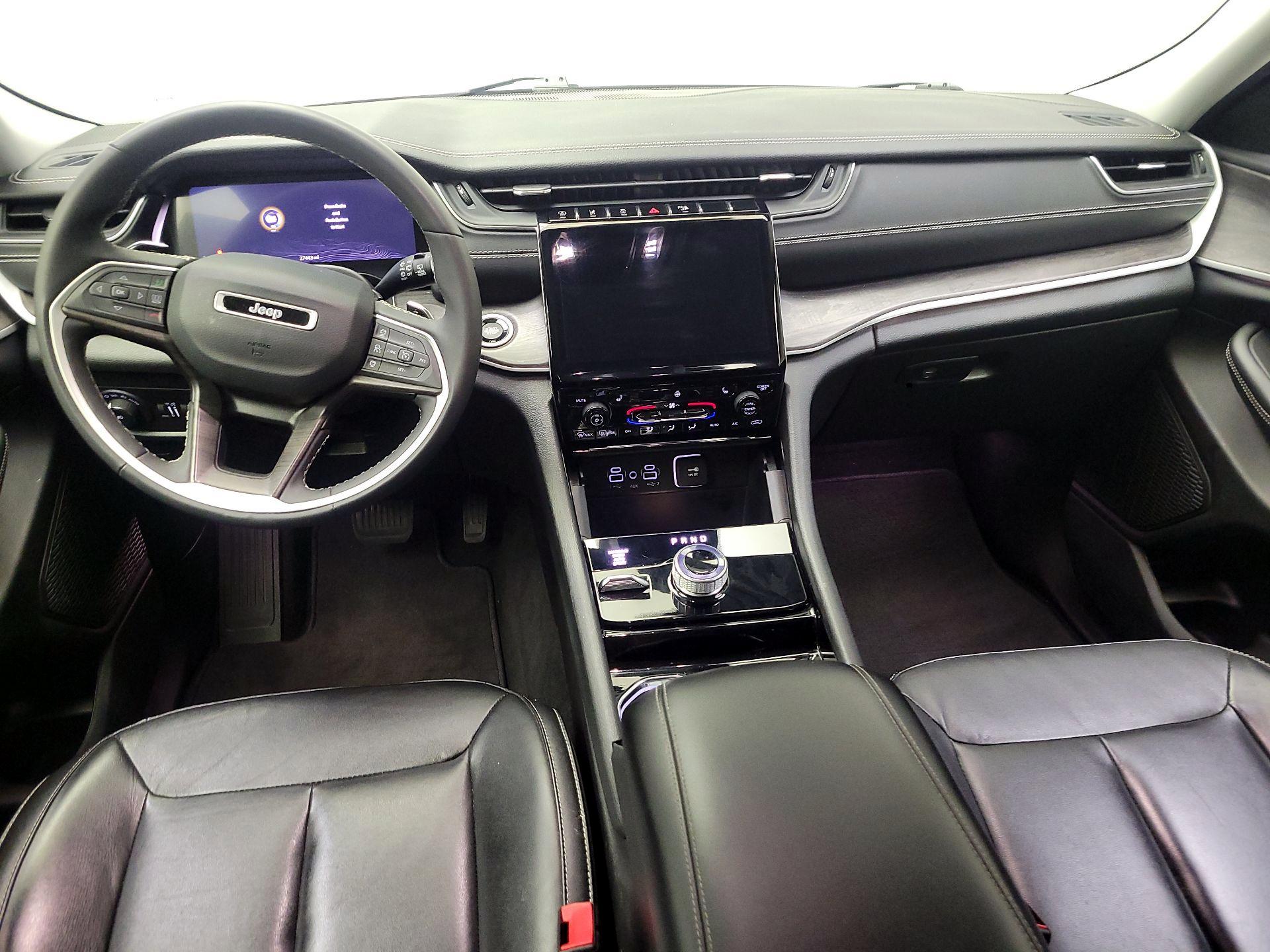 Thumbnail: 2023 Jeep Grand Cherokee L - 9