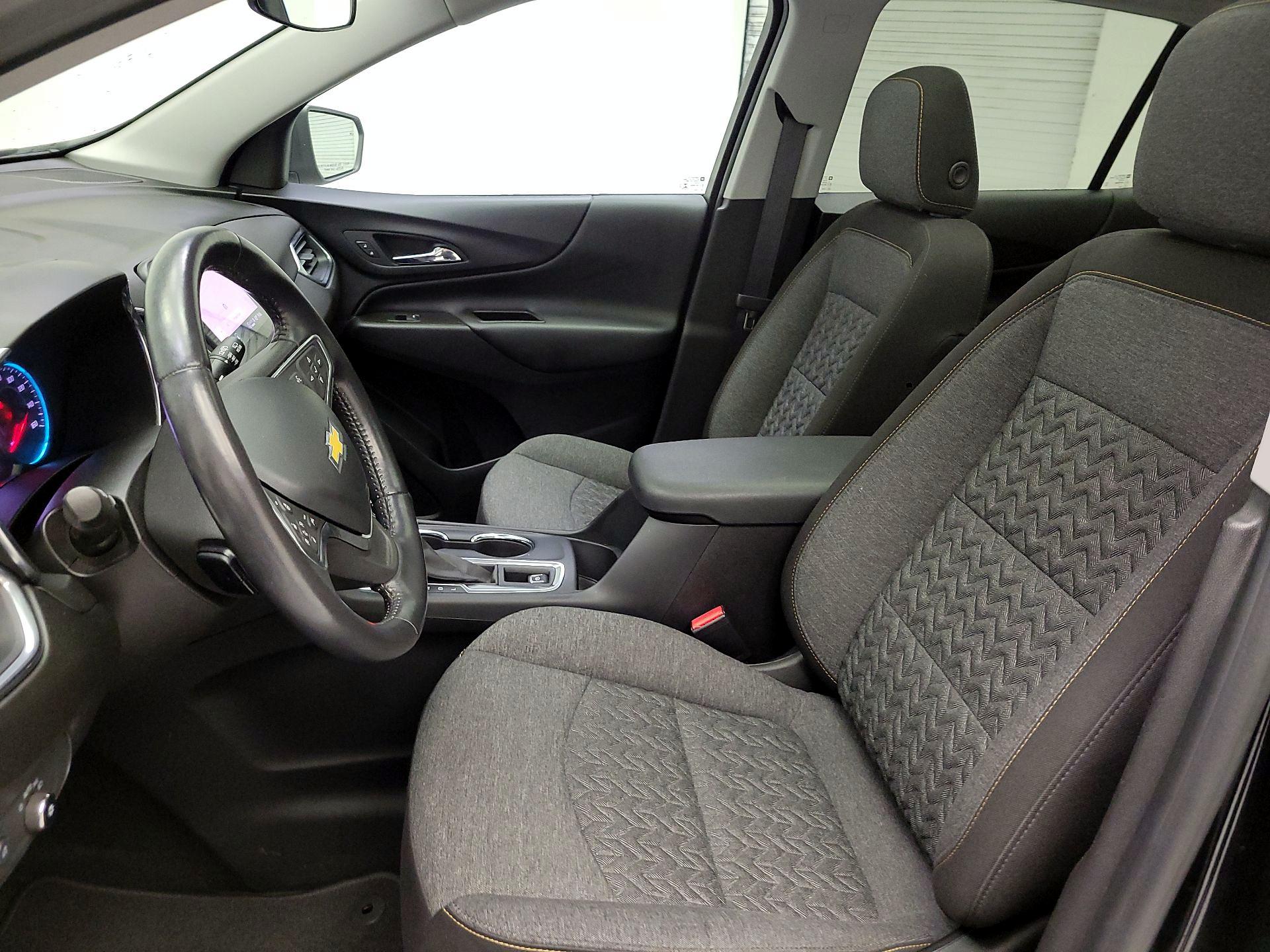 Thumbnail: 2022 Chevrolet Equinox - 9