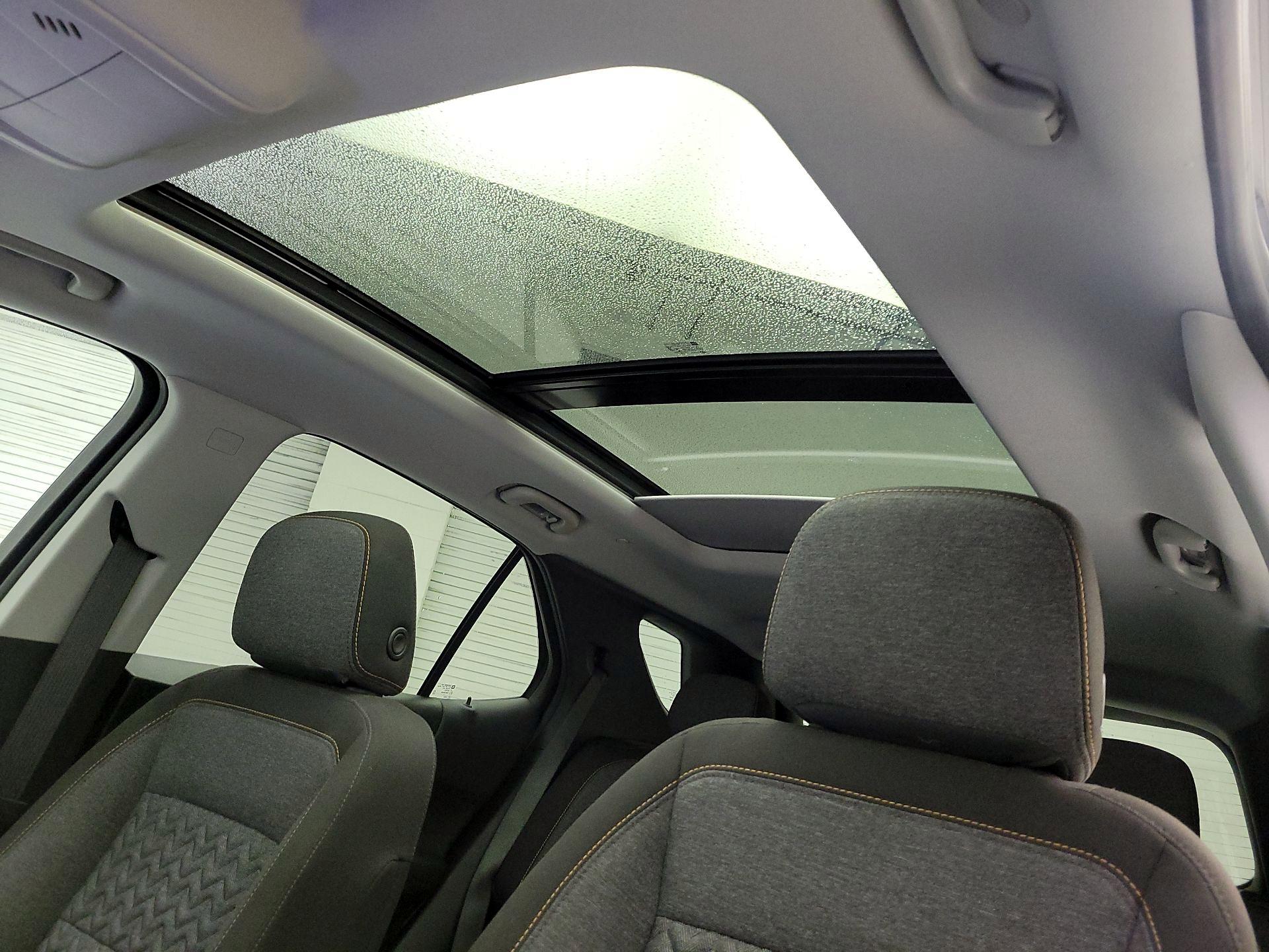 Thumbnail: 2022 Chevrolet Equinox - 18