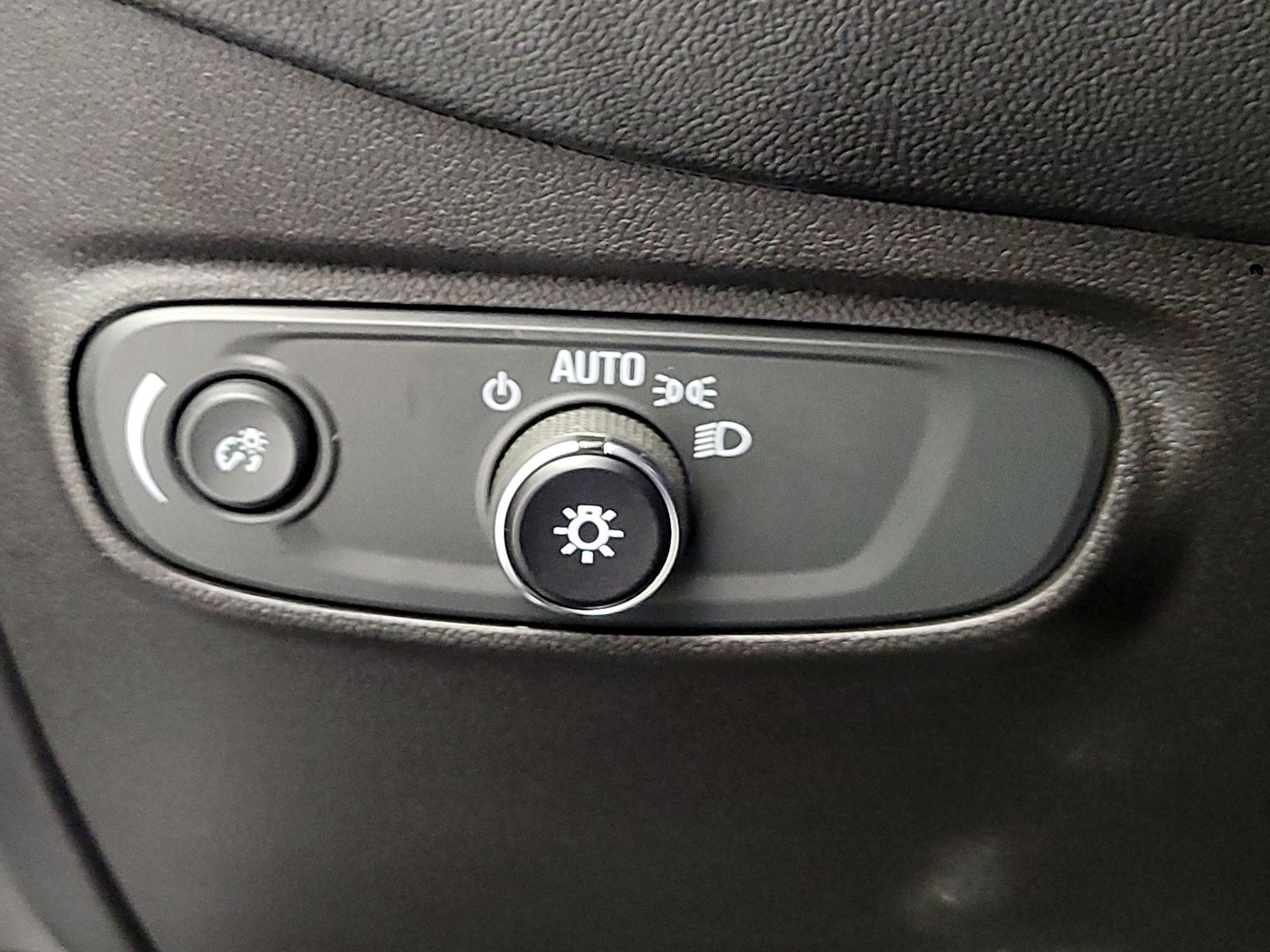 Thumbnail: 2023 Chevrolet Equinox - 11