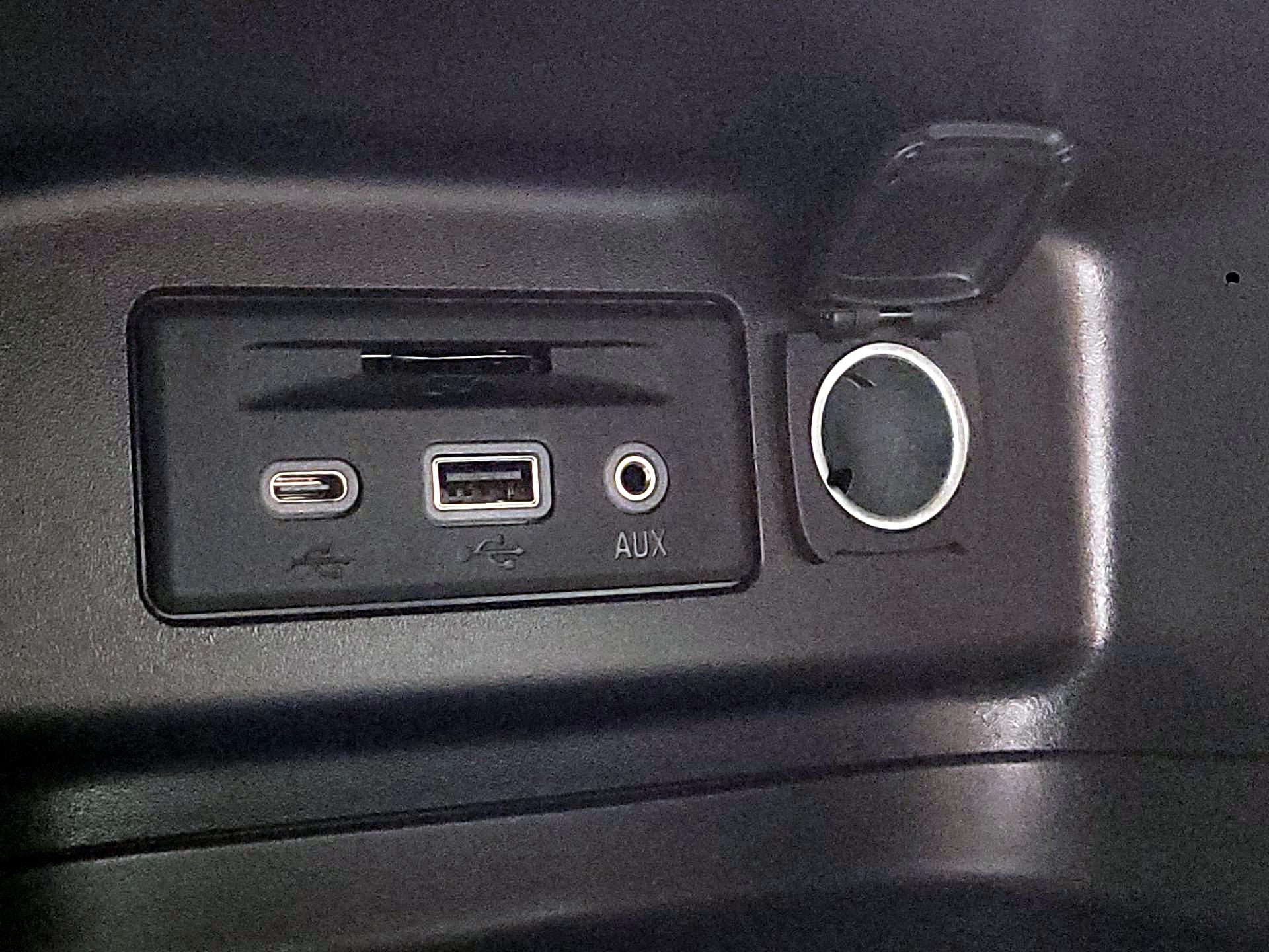 Thumbnail: 2023 Chevrolet Equinox - 16