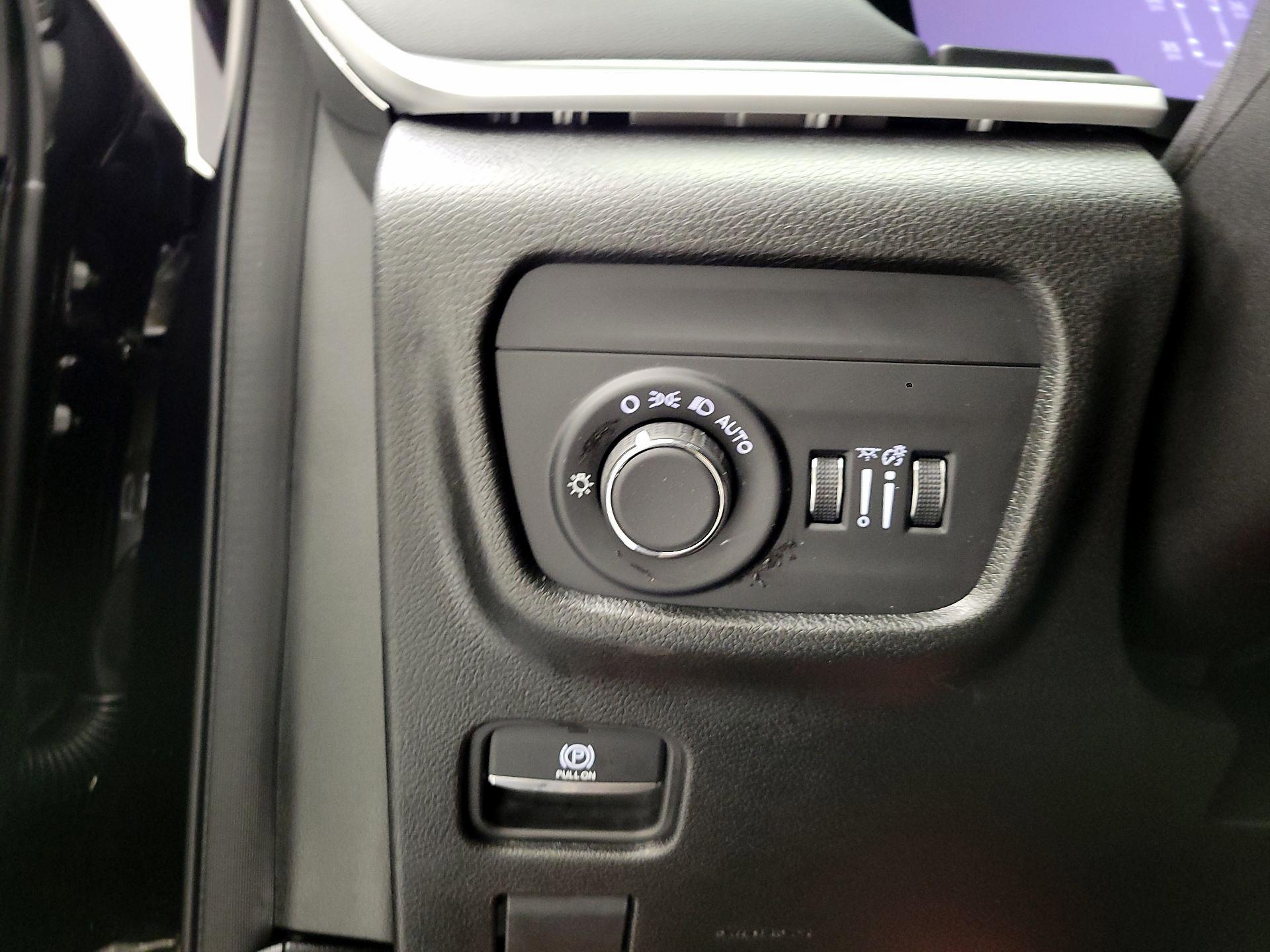 Thumbnail: 2023 Jeep Grand Cherokee L - 11